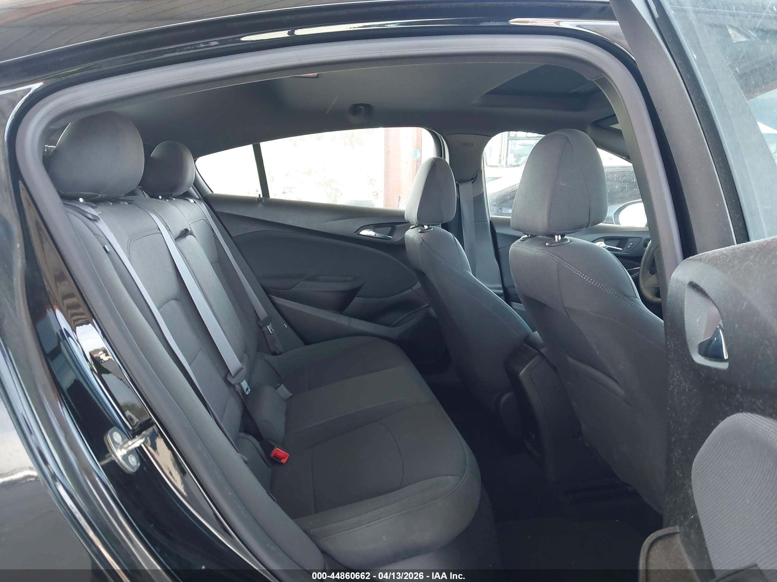 CHEVROLET CRUZE image 8