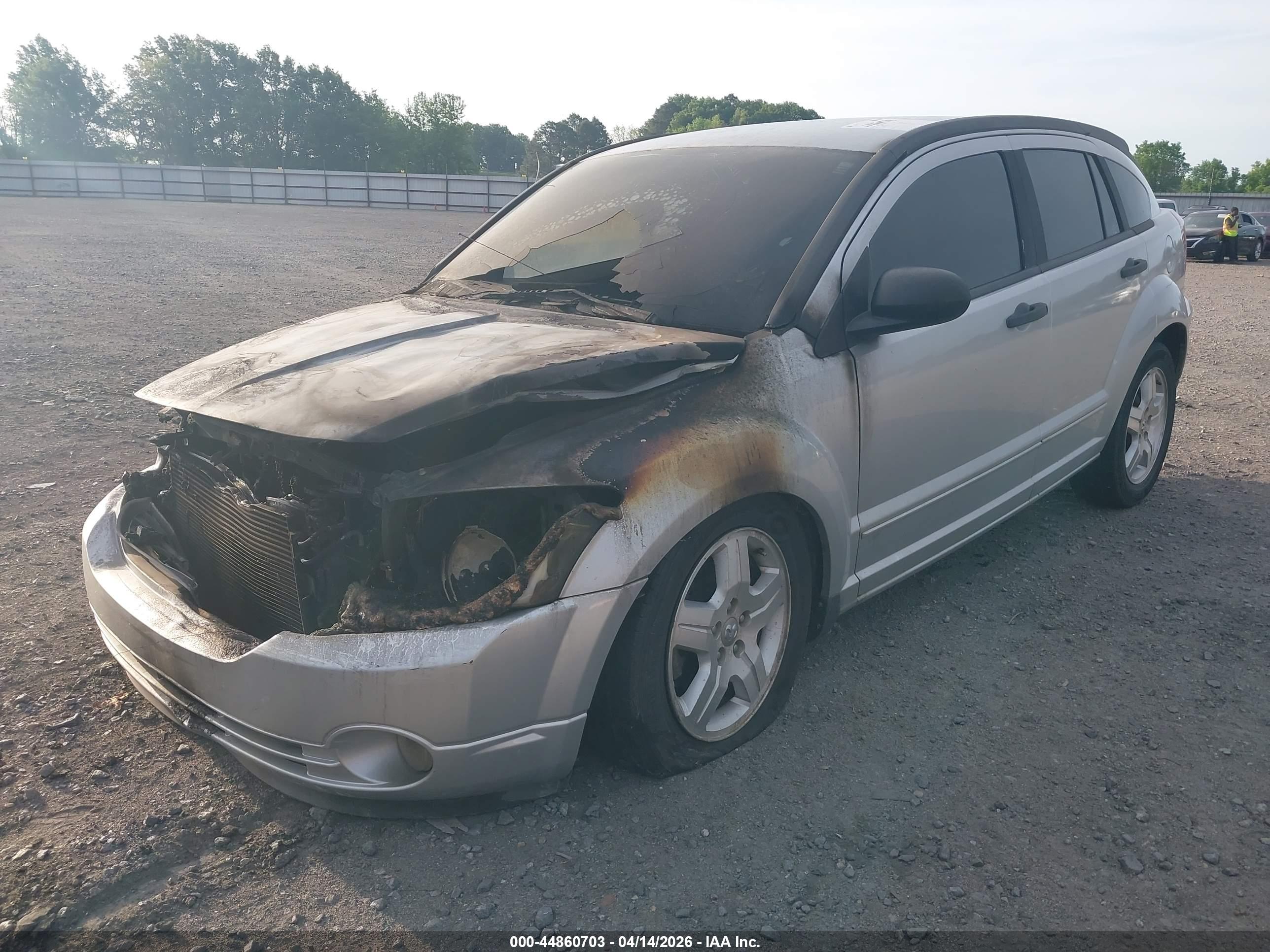 DODGE CALIBER image 2