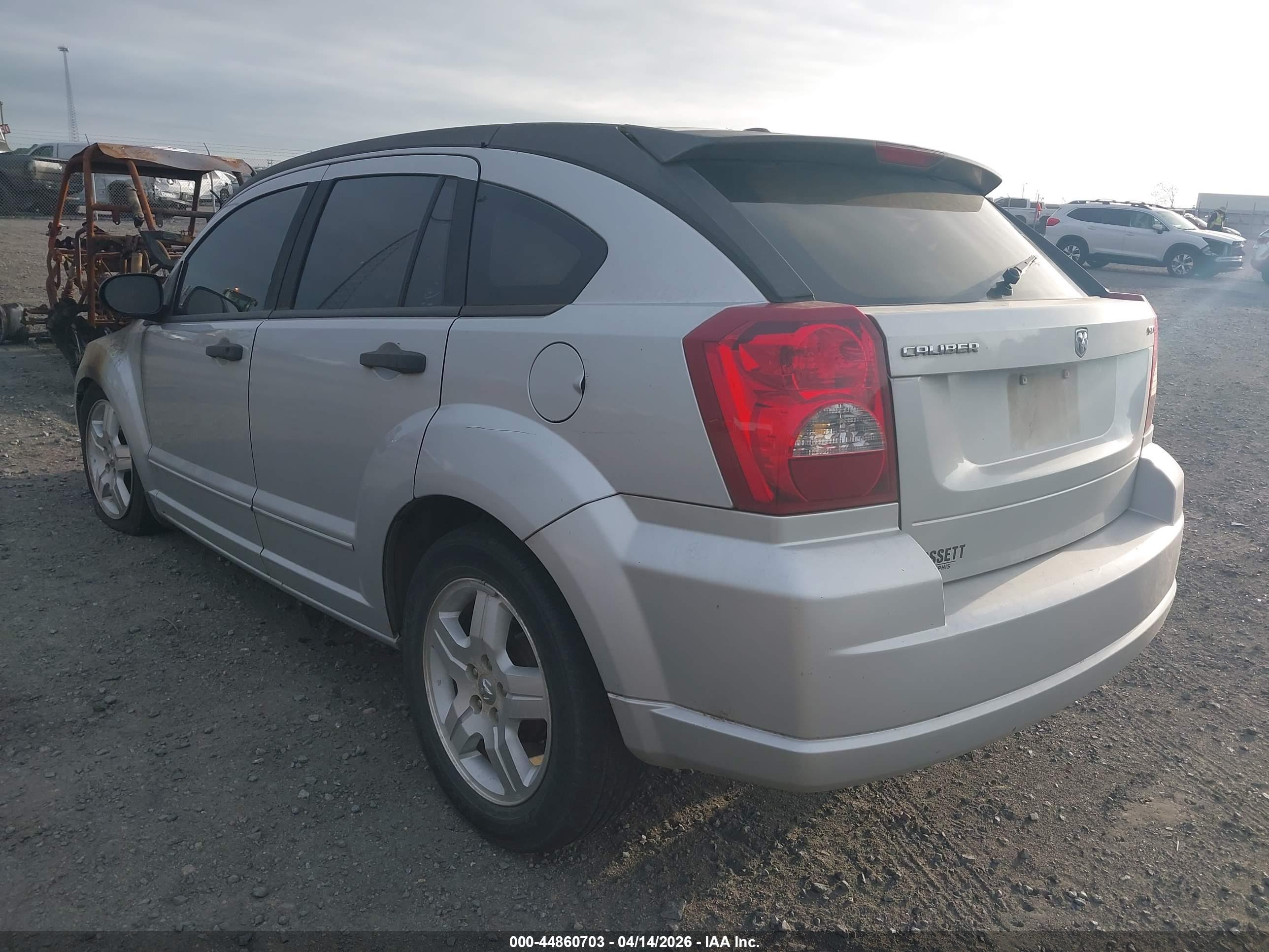 DODGE CALIBER image 3