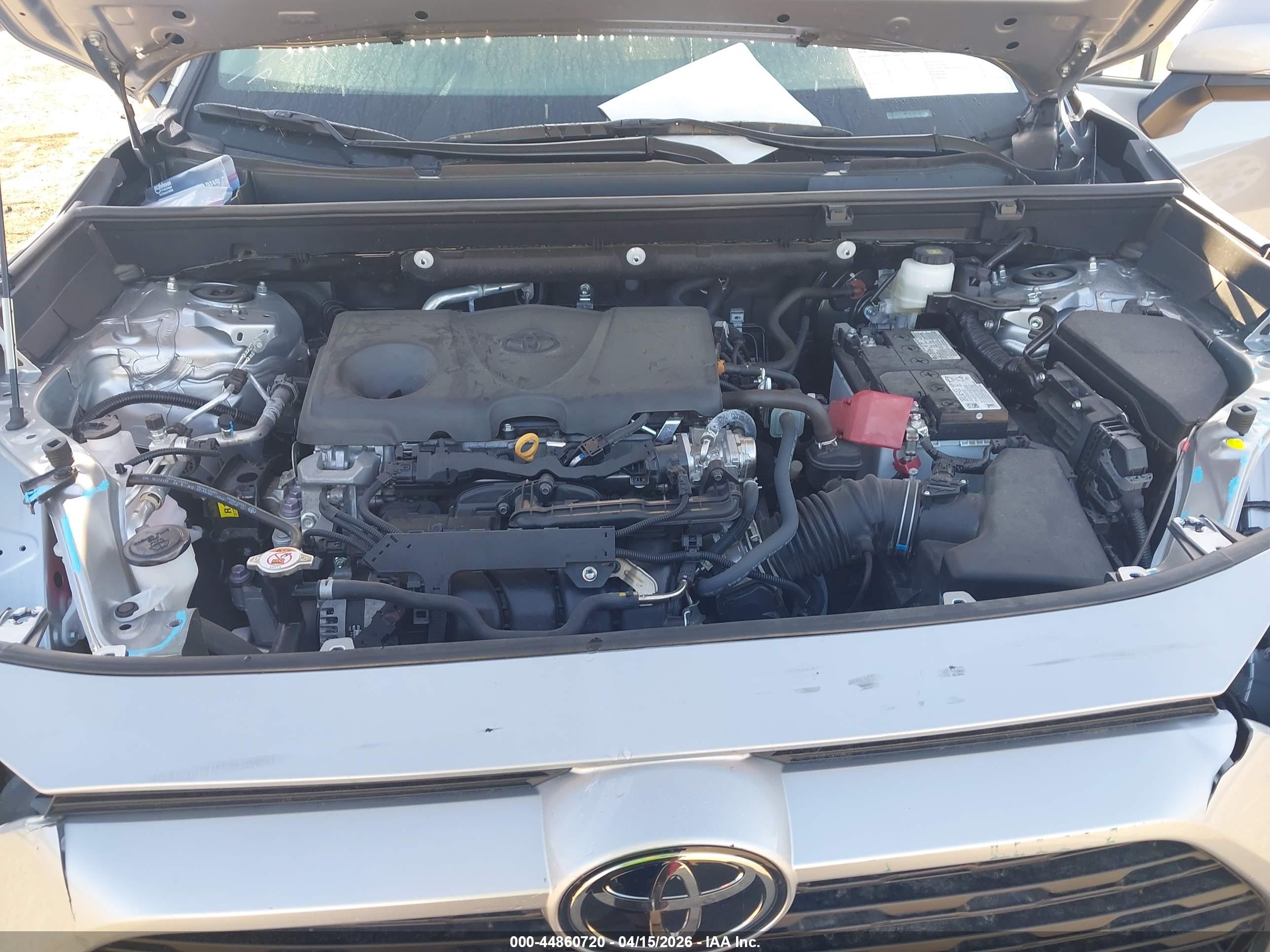 TOYOTA RAV4 image 10
