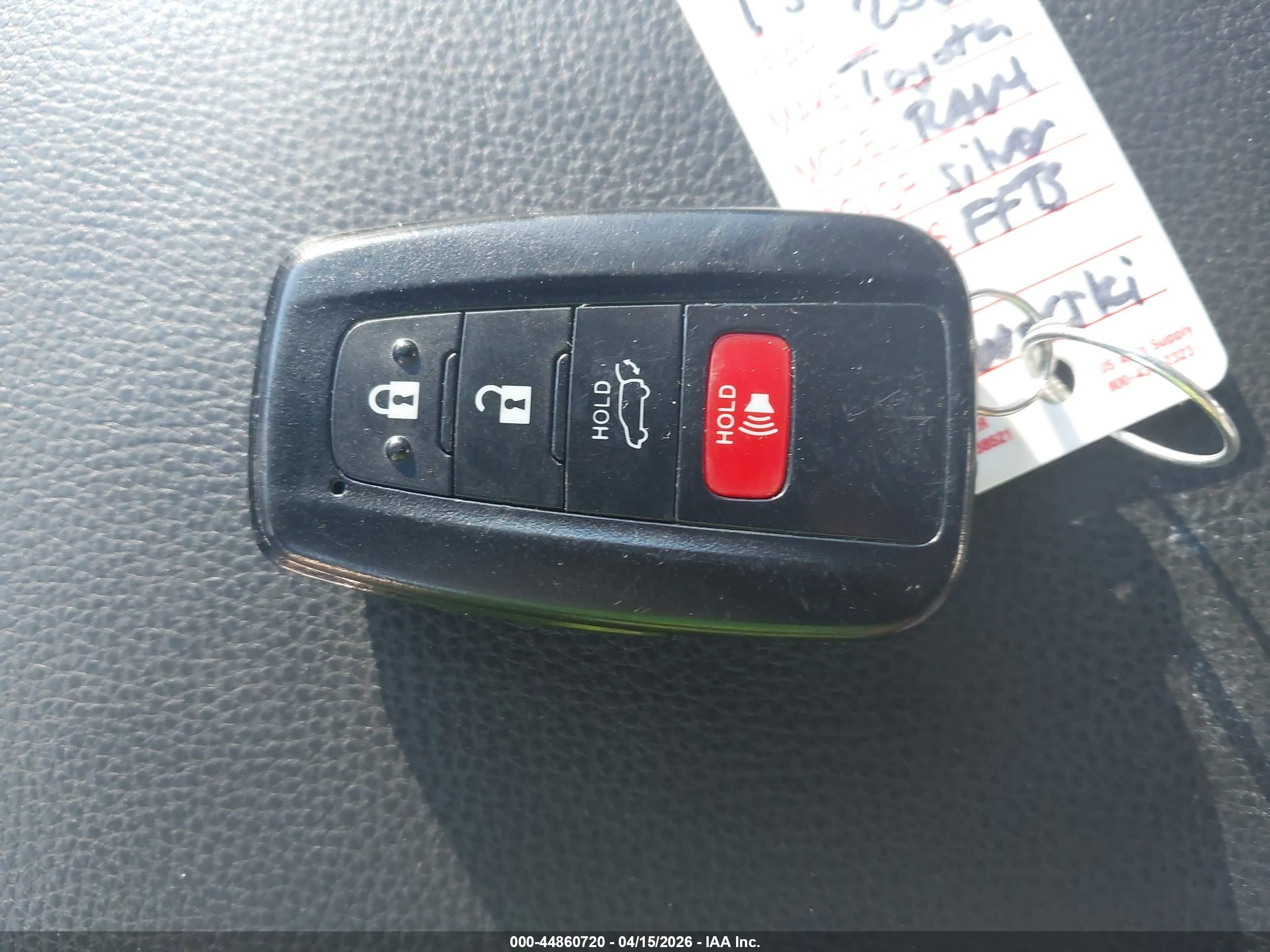 TOYOTA RAV4 image 11