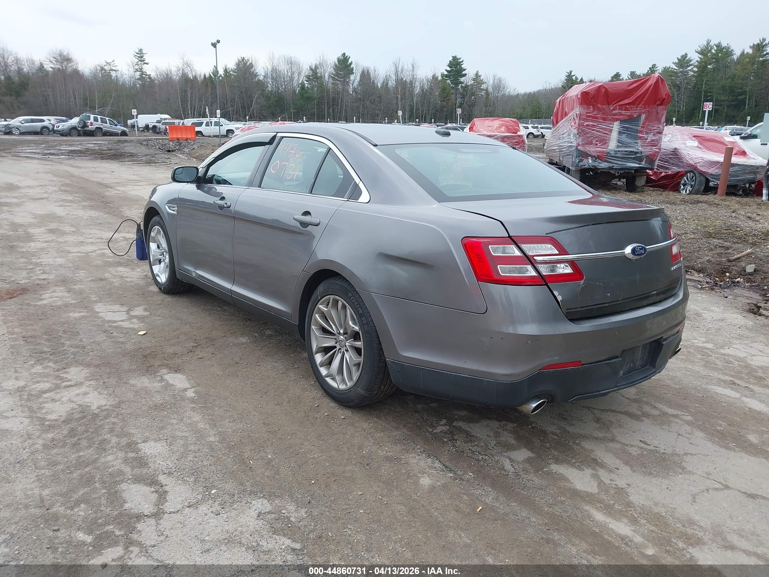 FORD TAURUS image 3