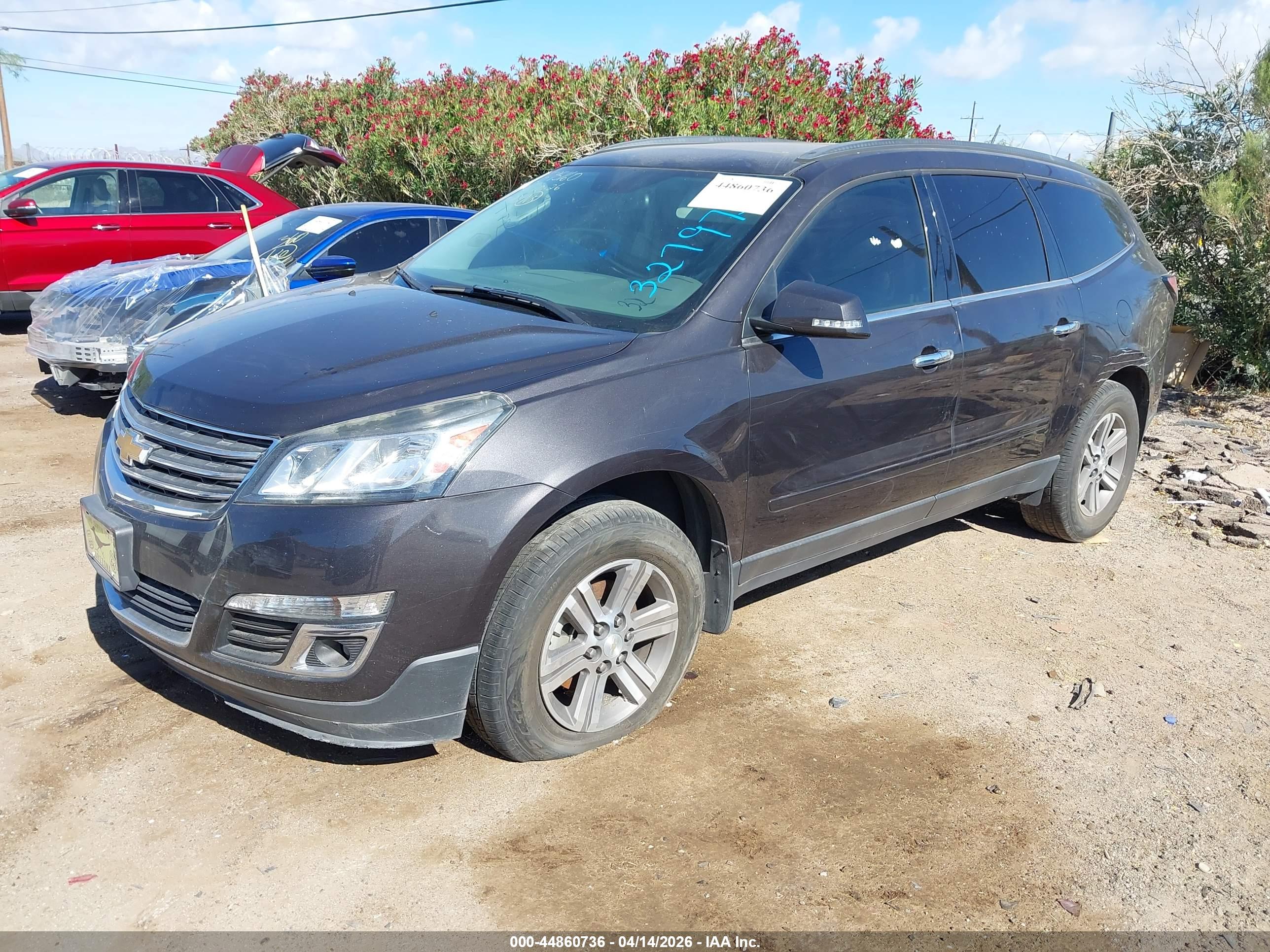 CHEVROLET TRAVERSE image 2
