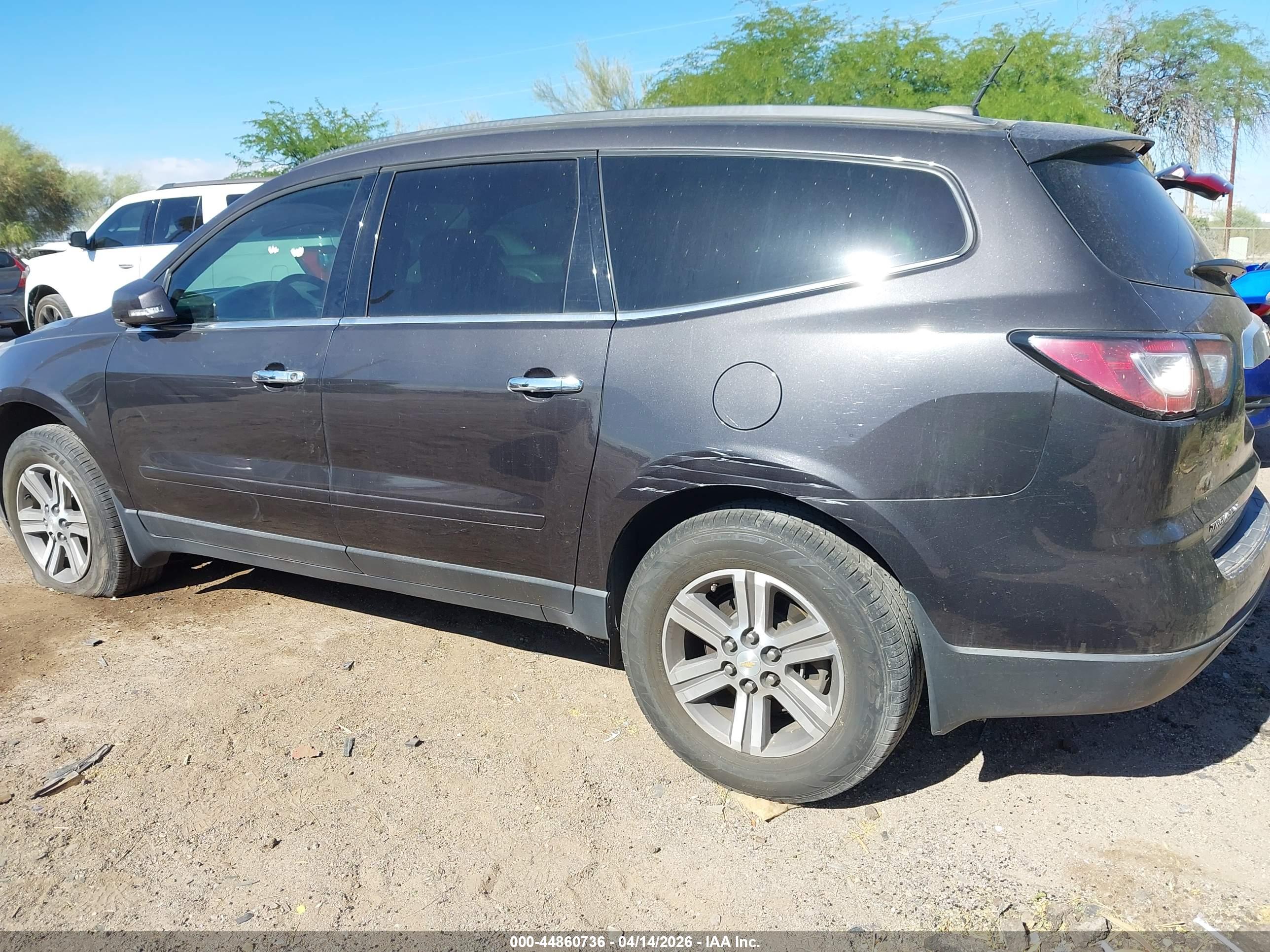 CHEVROLET TRAVERSE image 6