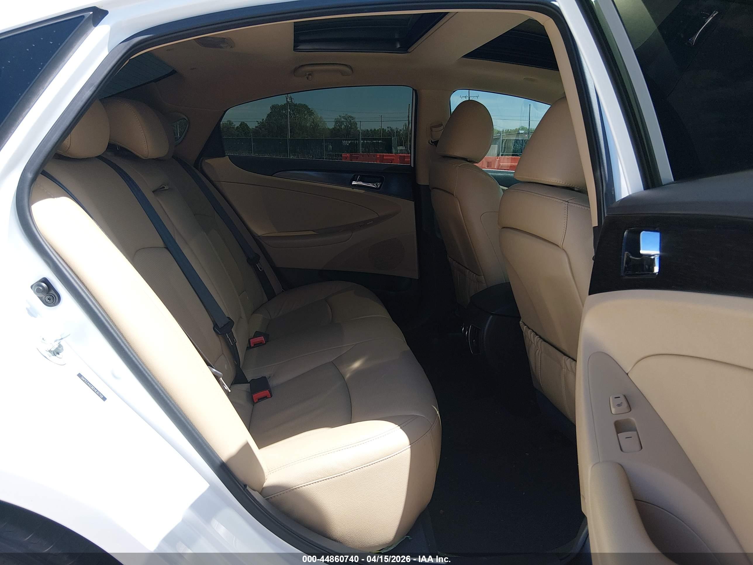 HYUNDAI SONATA image 8