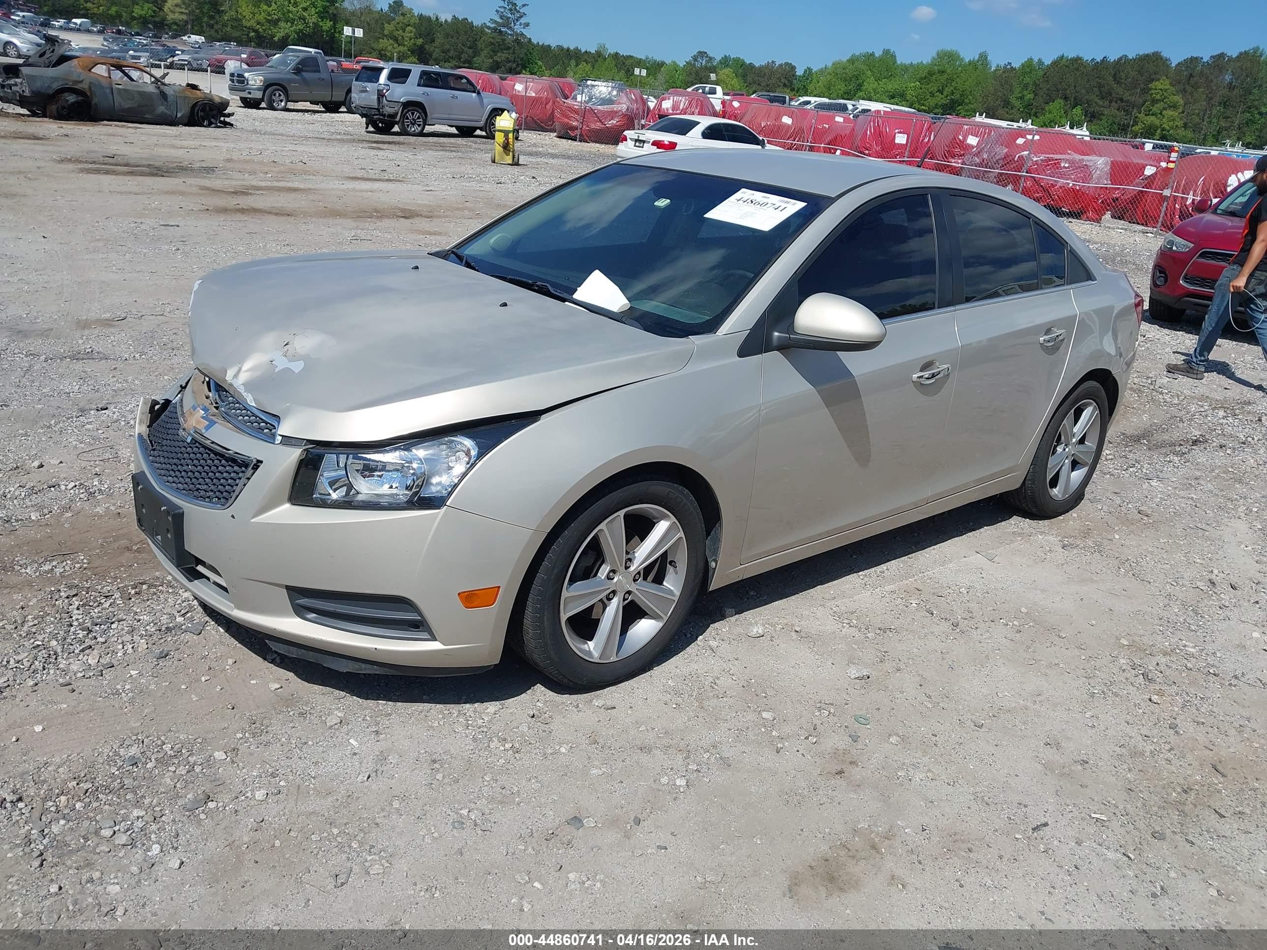 CHEVROLET CRUZE image 2