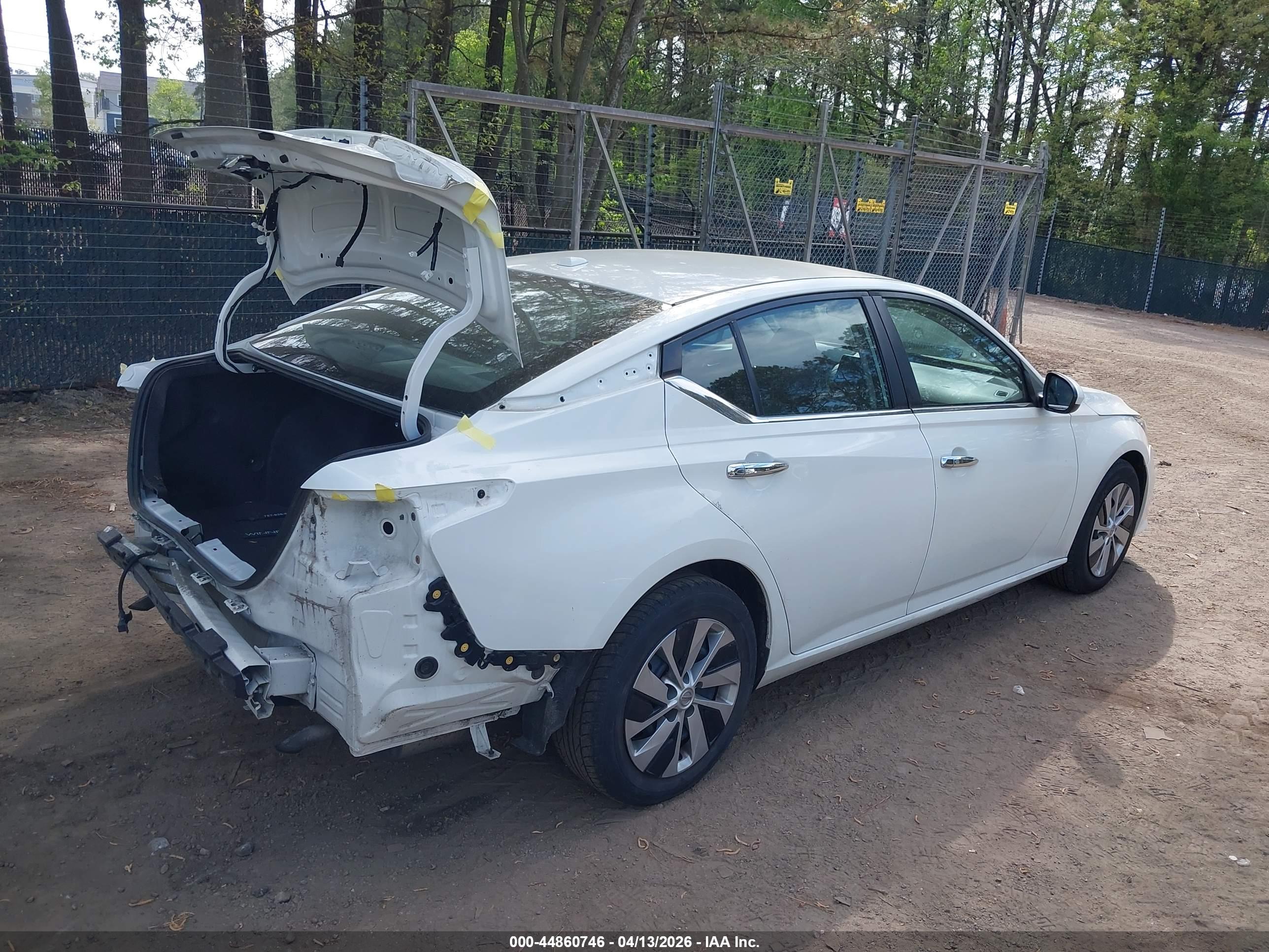 NISSAN ALTIMA image 4