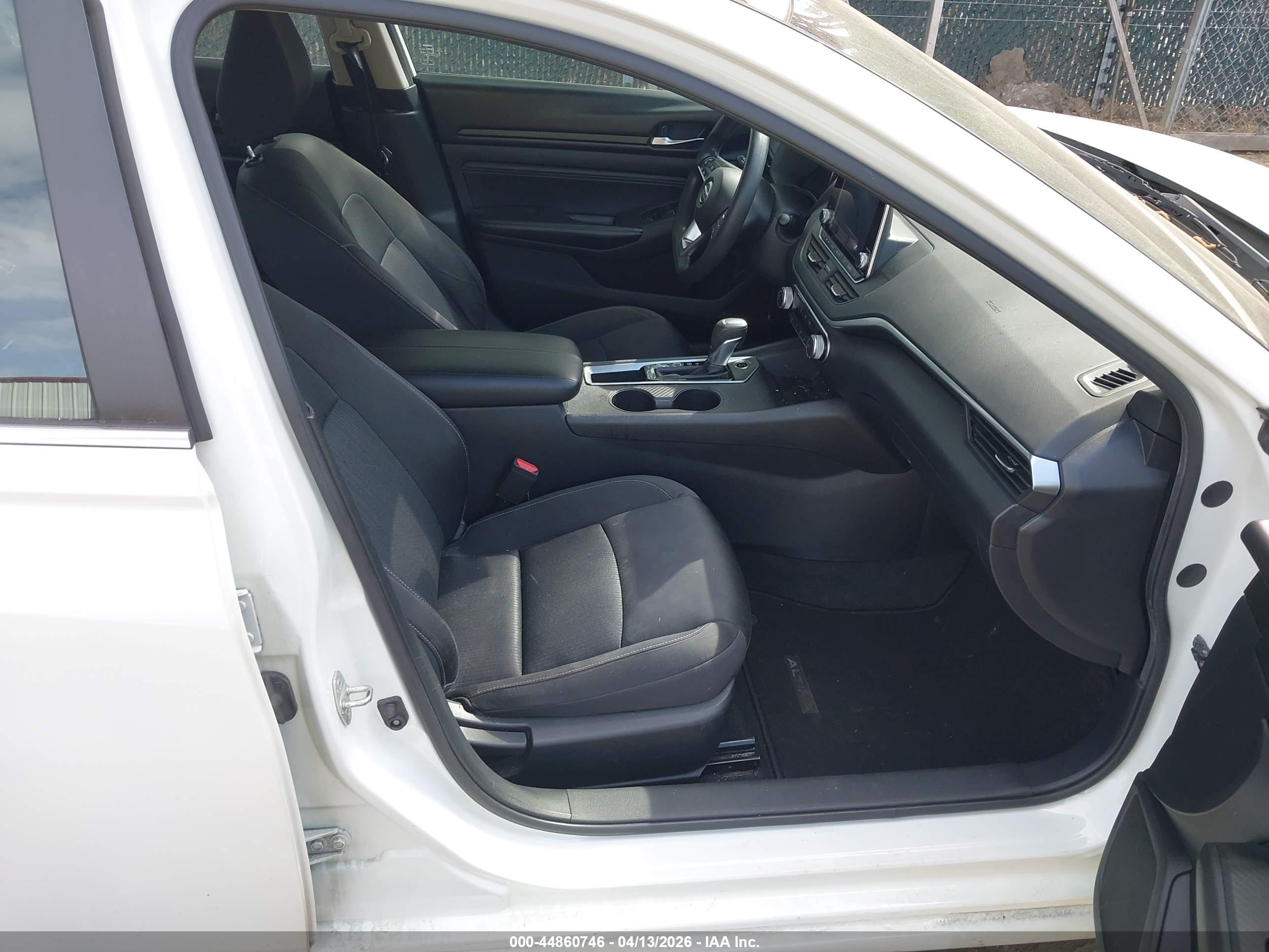 NISSAN ALTIMA image 5