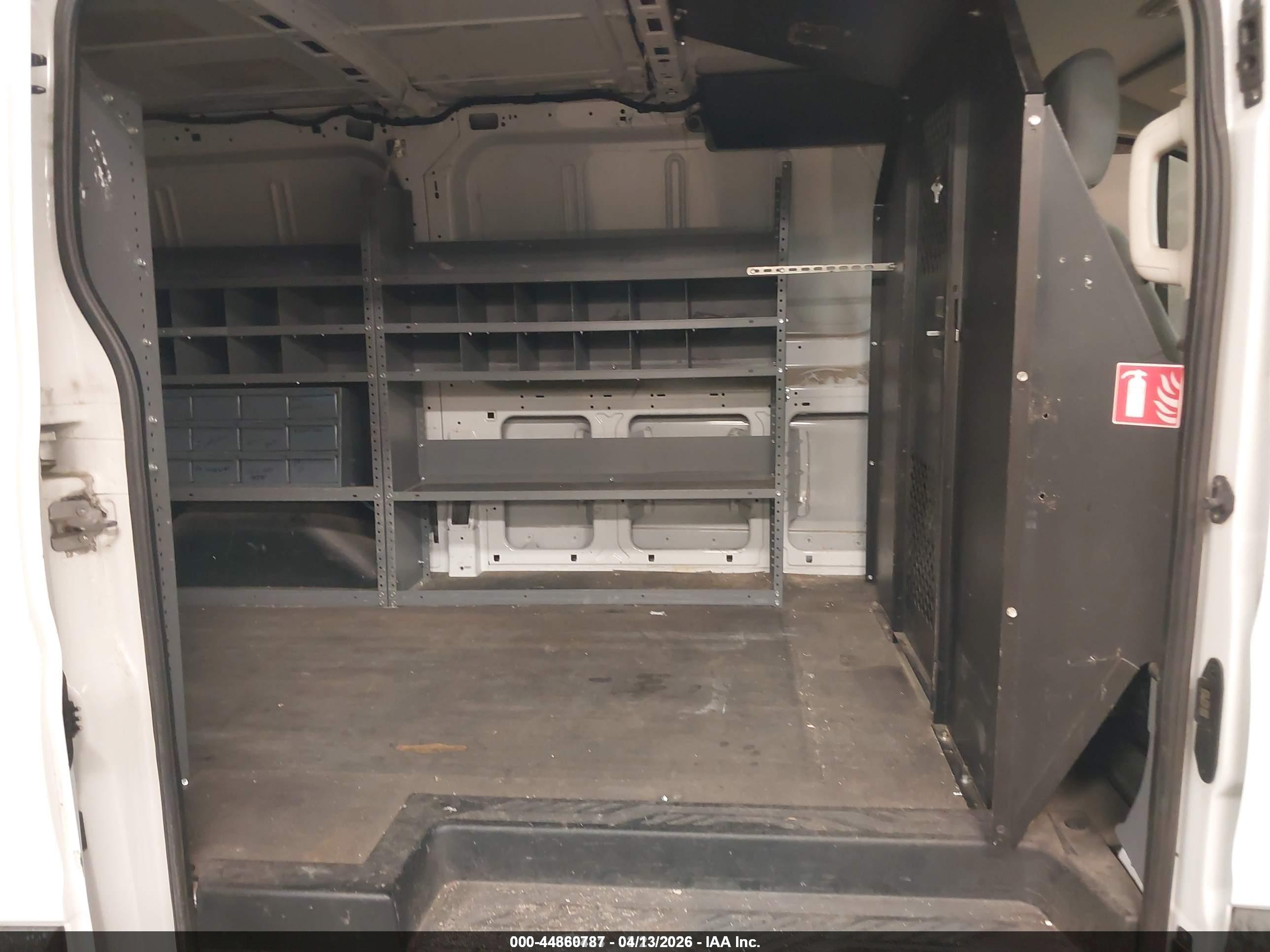 FORD TRANSIT-150 image 8