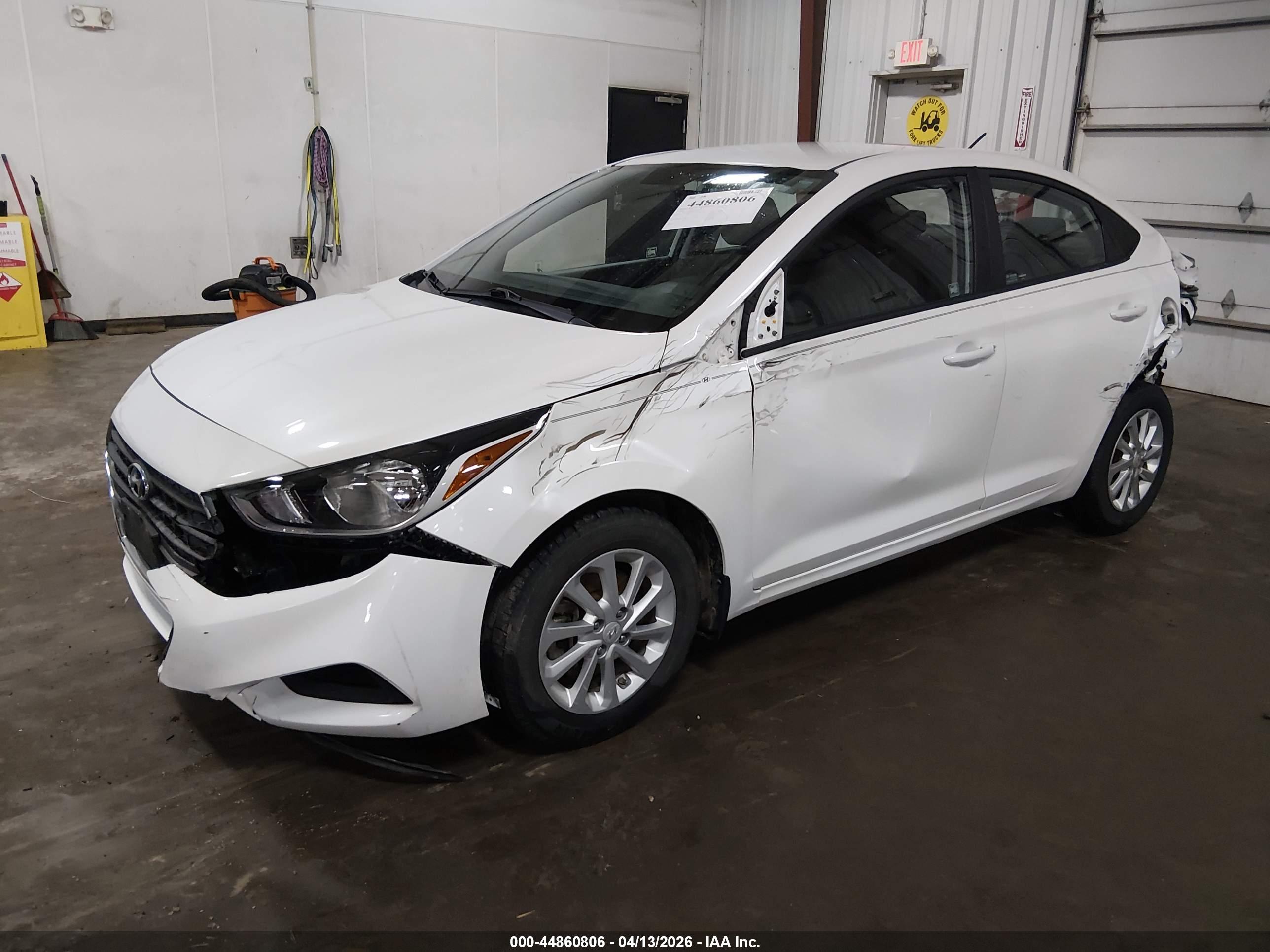 HYUNDAI ACCENT image 2