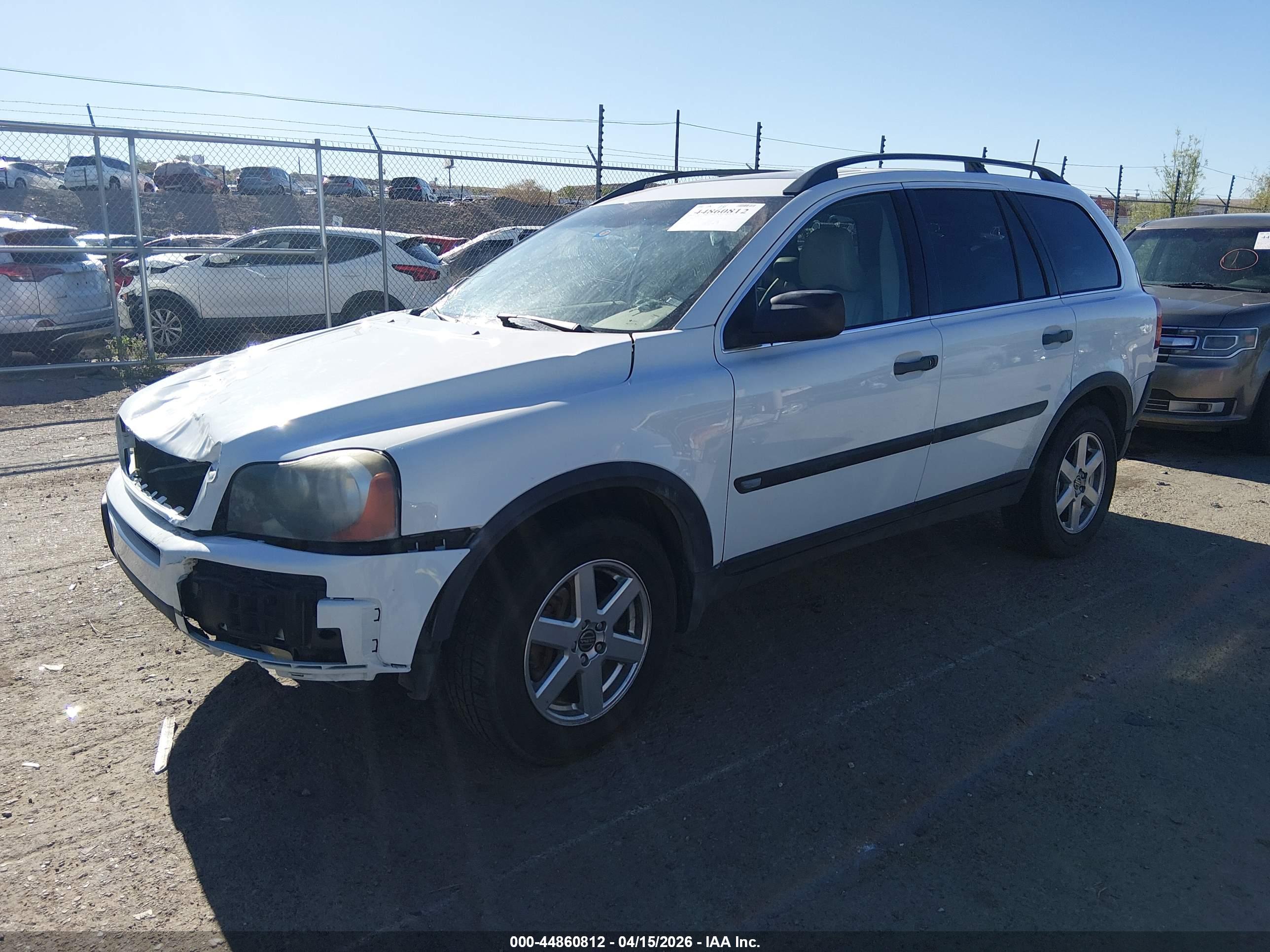 VOLVO XC90 image 2