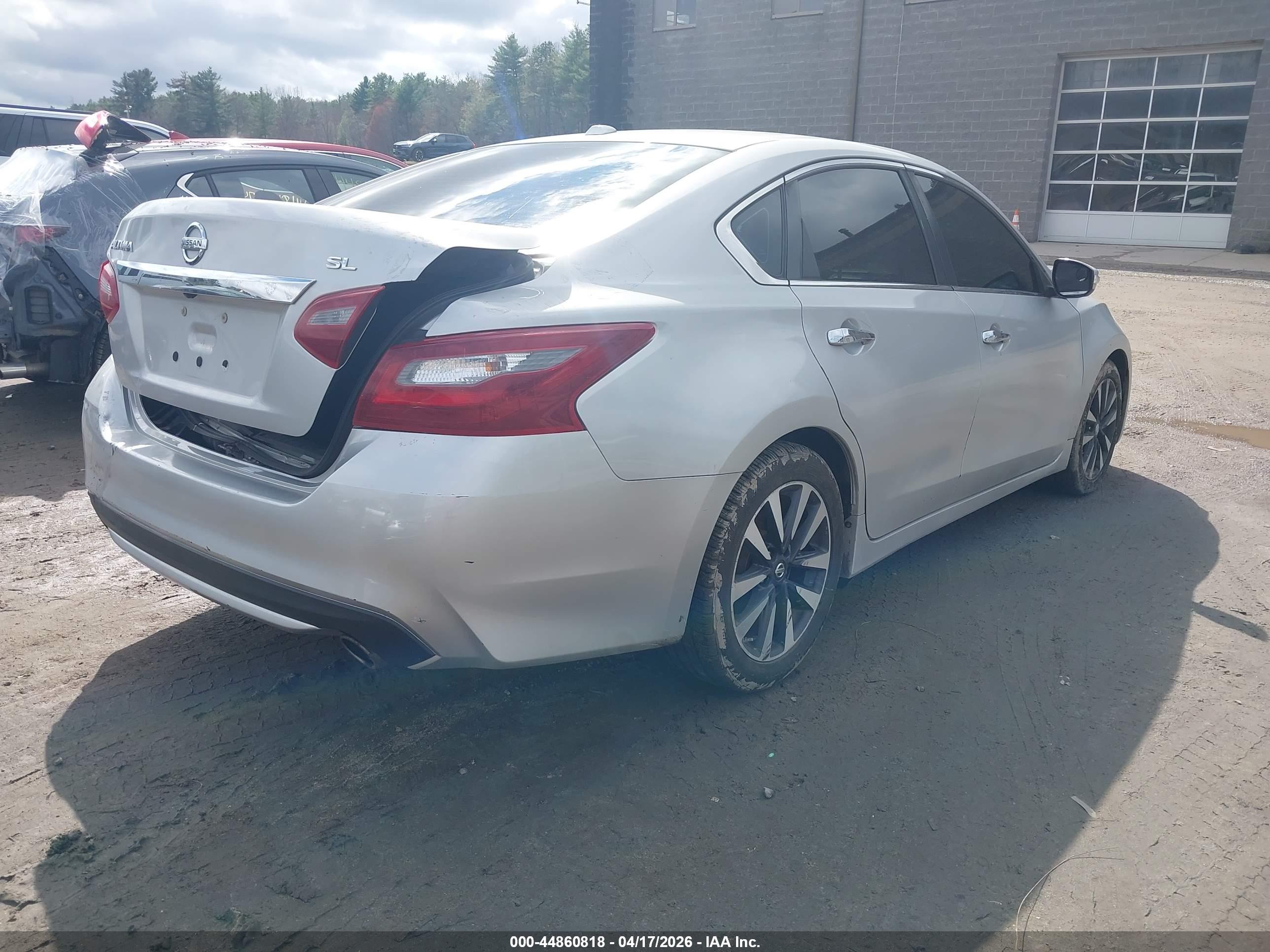 NISSAN ALTIMA image 4
