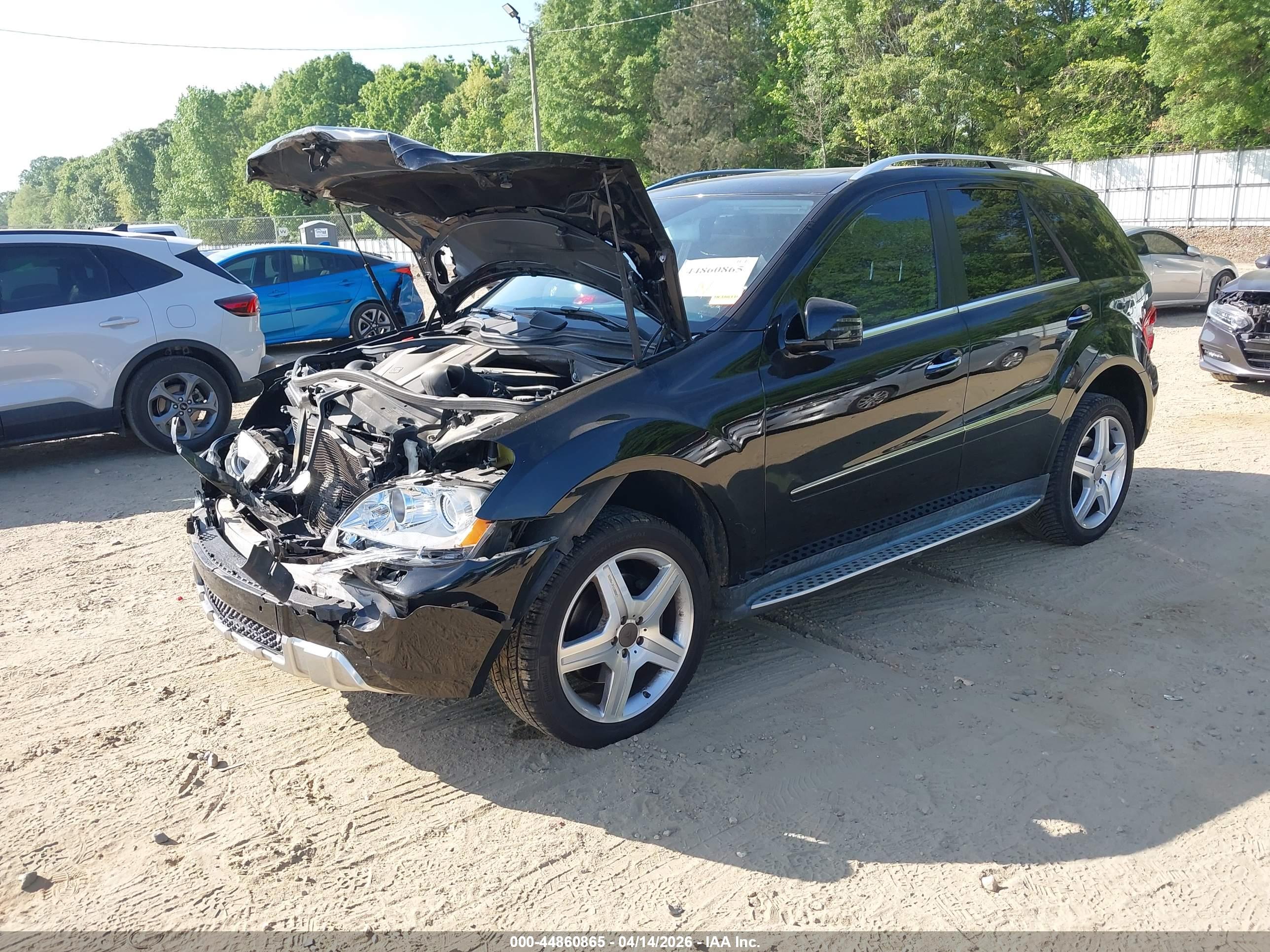 MERCEDES-BENZ ML image 2