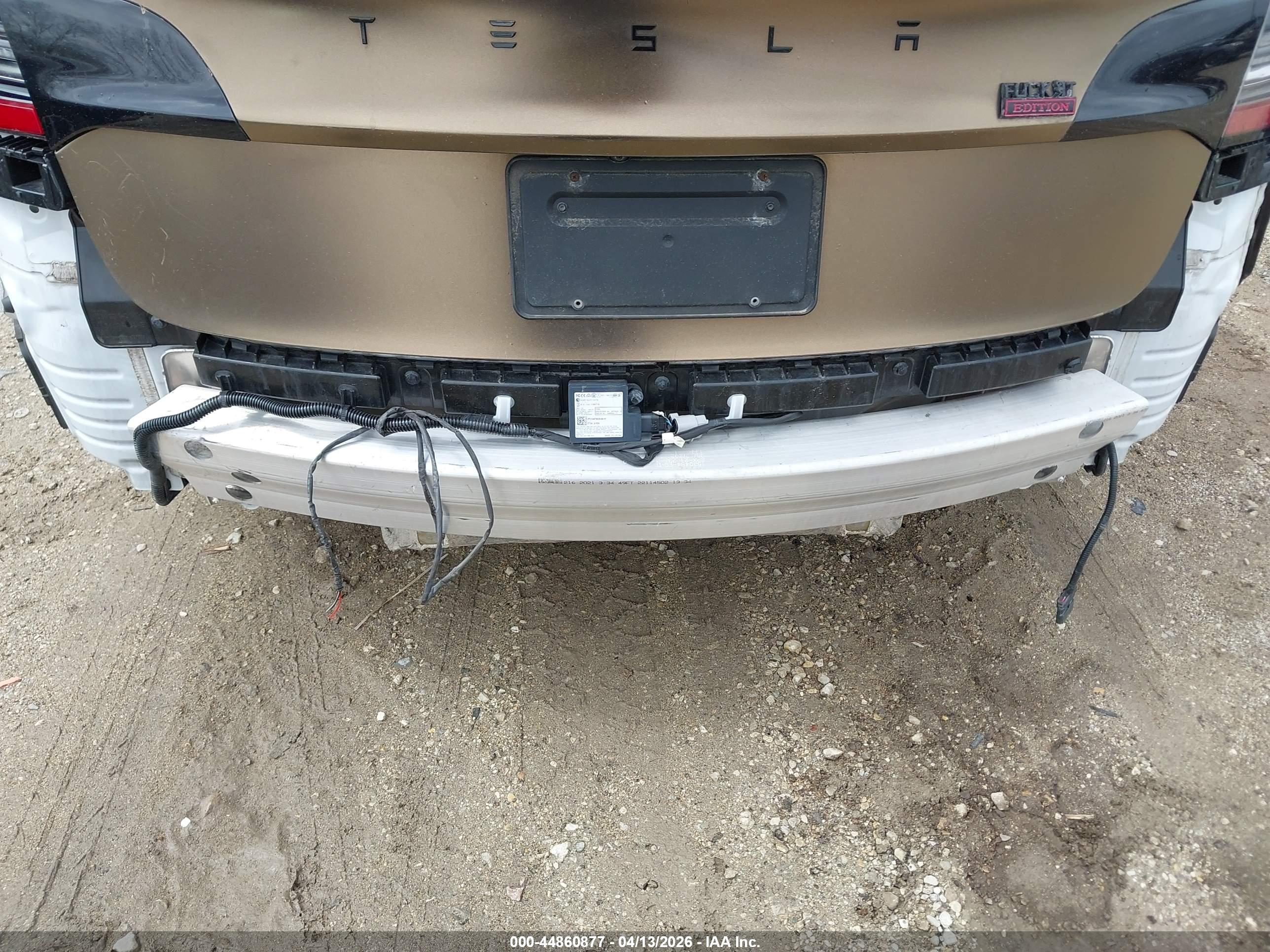 TESLA MODEL image 6