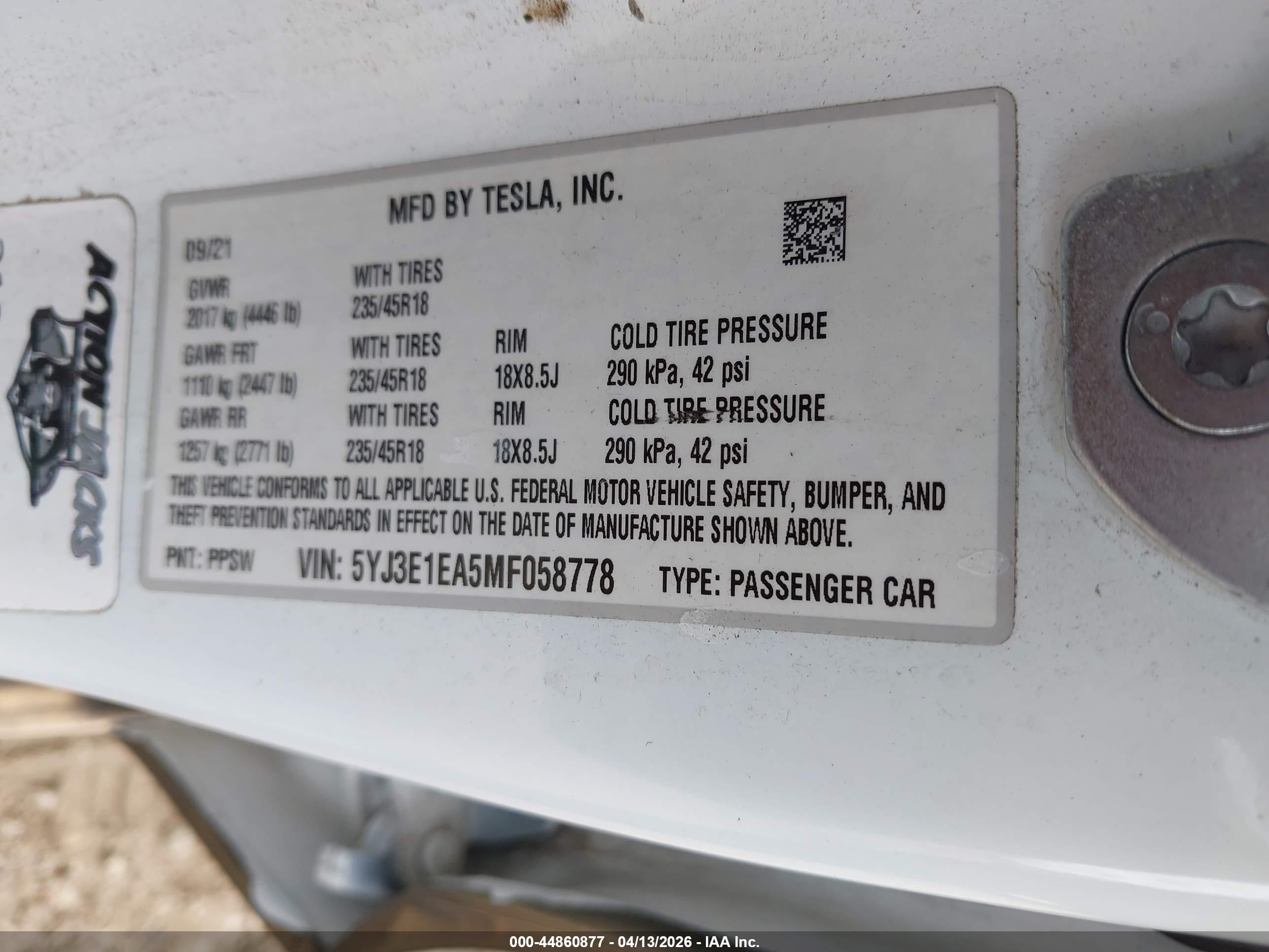 TESLA MODEL image 9
