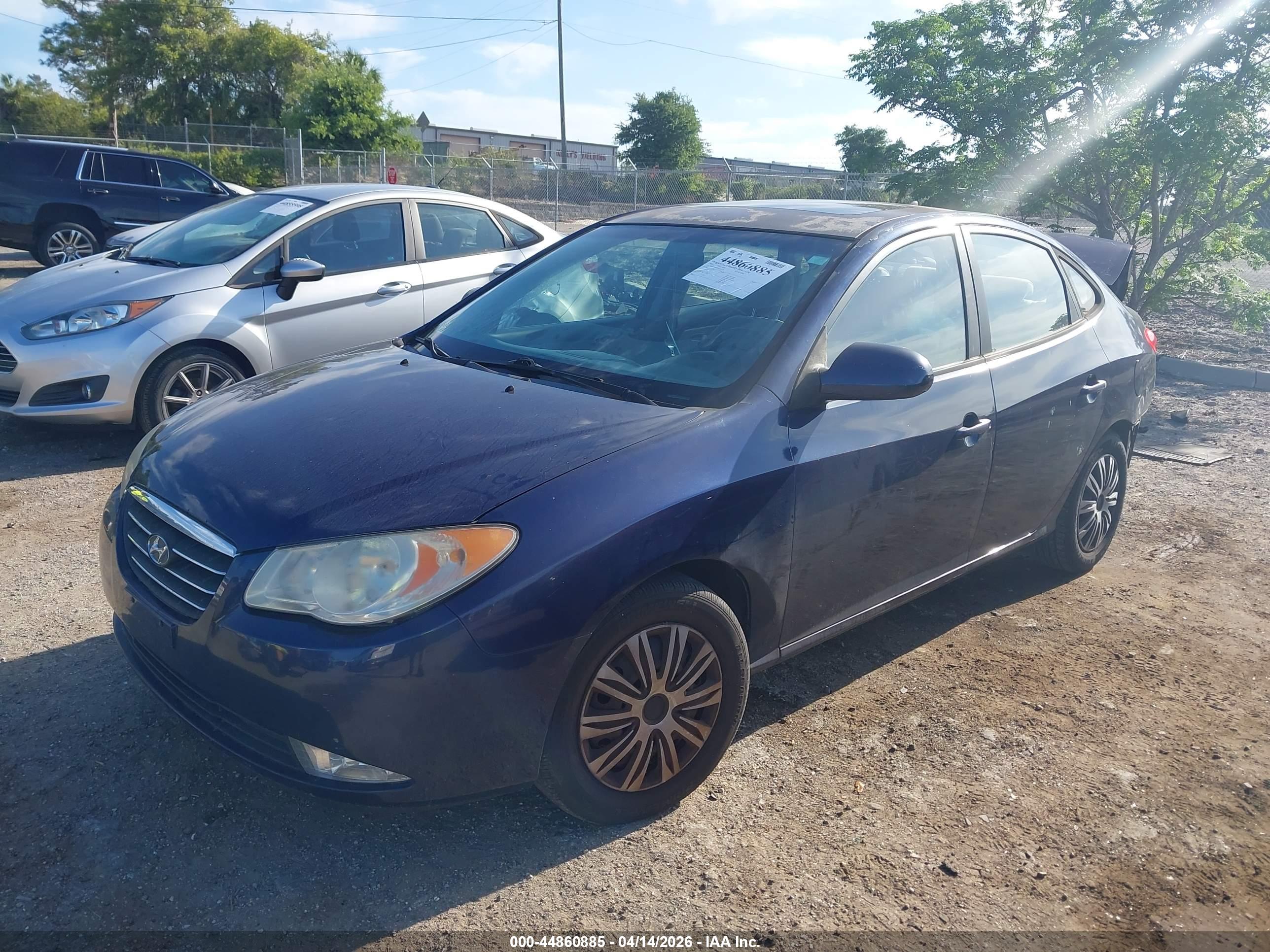 HYUNDAI ELANTRA image 2