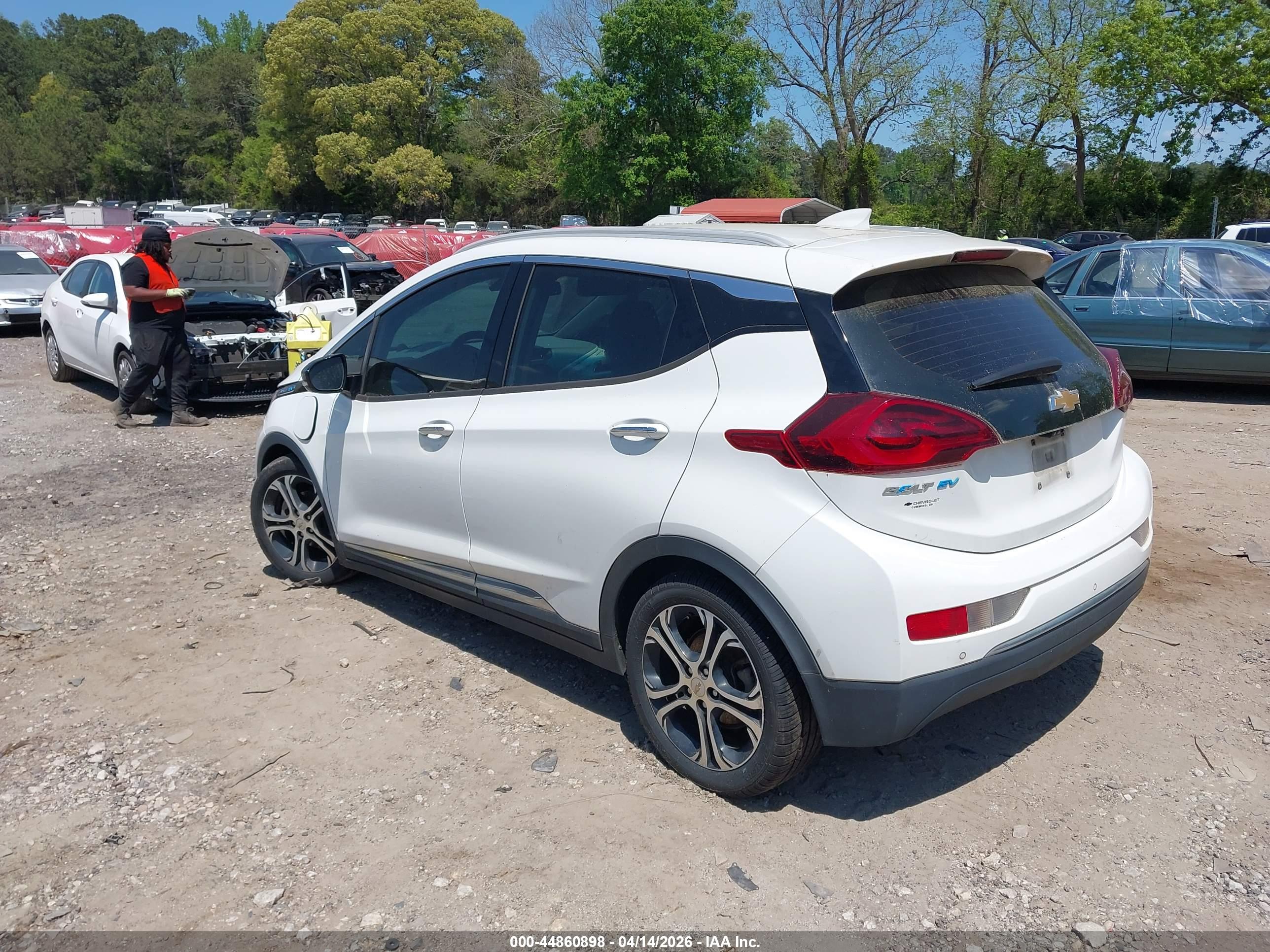 CHEVROLET BOLT image 3