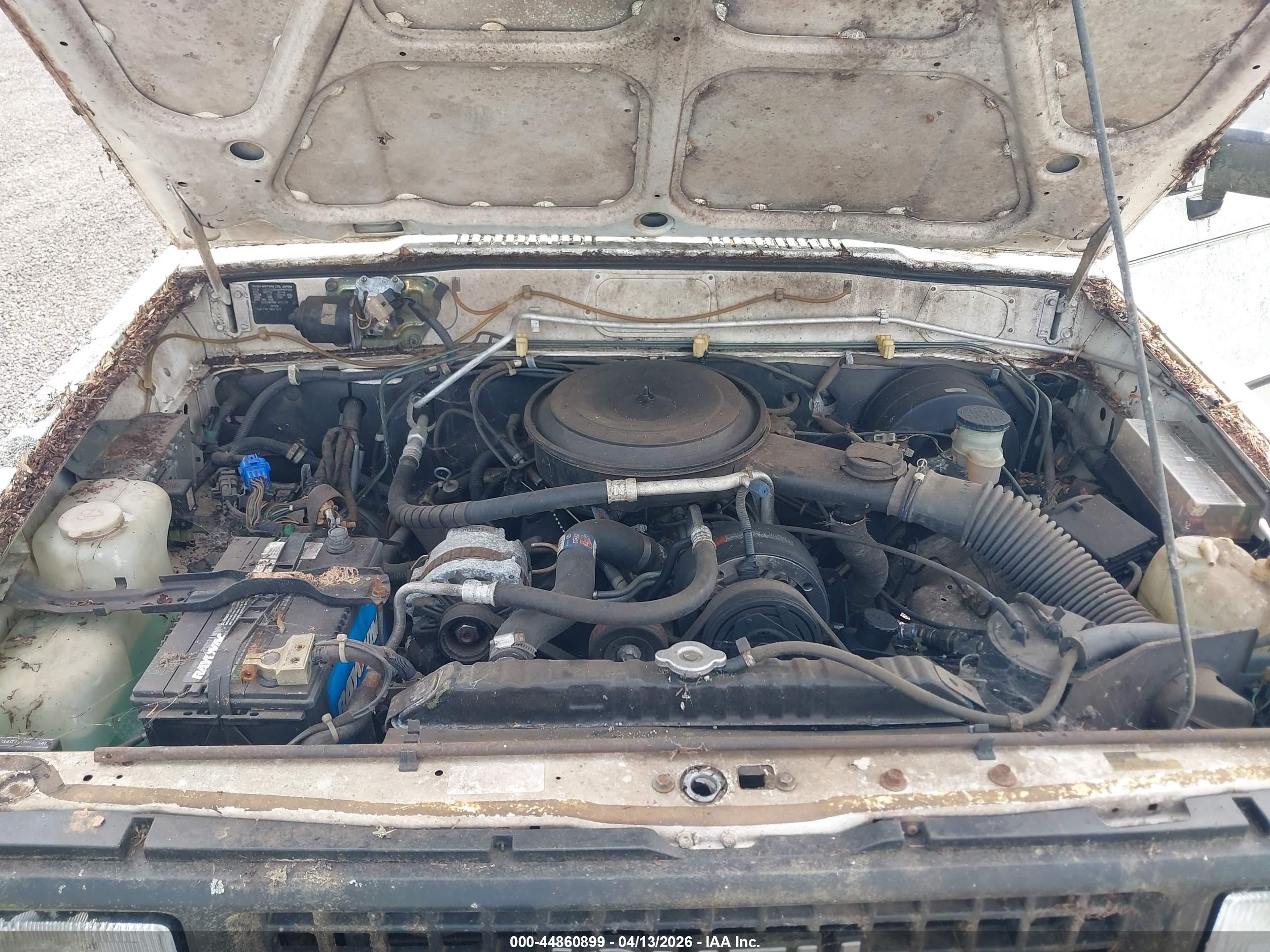 ISUZU TROOPER image 10