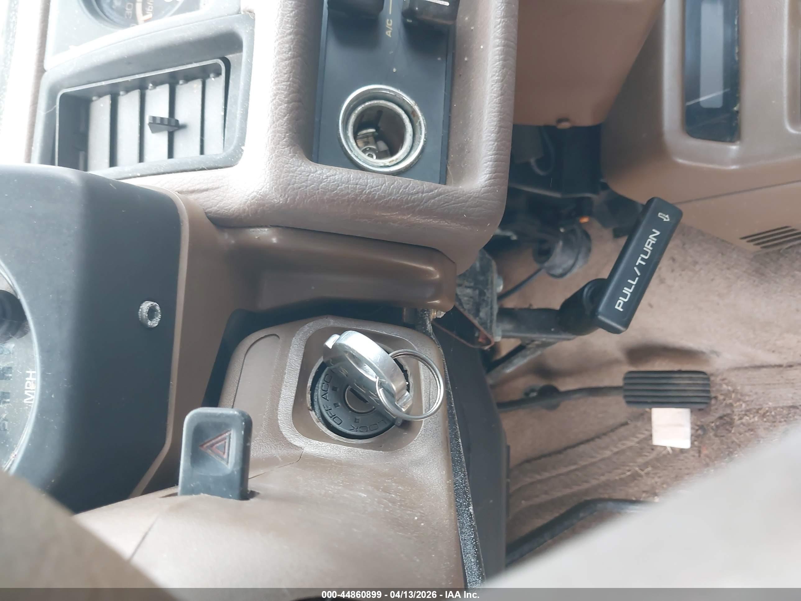 ISUZU TROOPER image 11