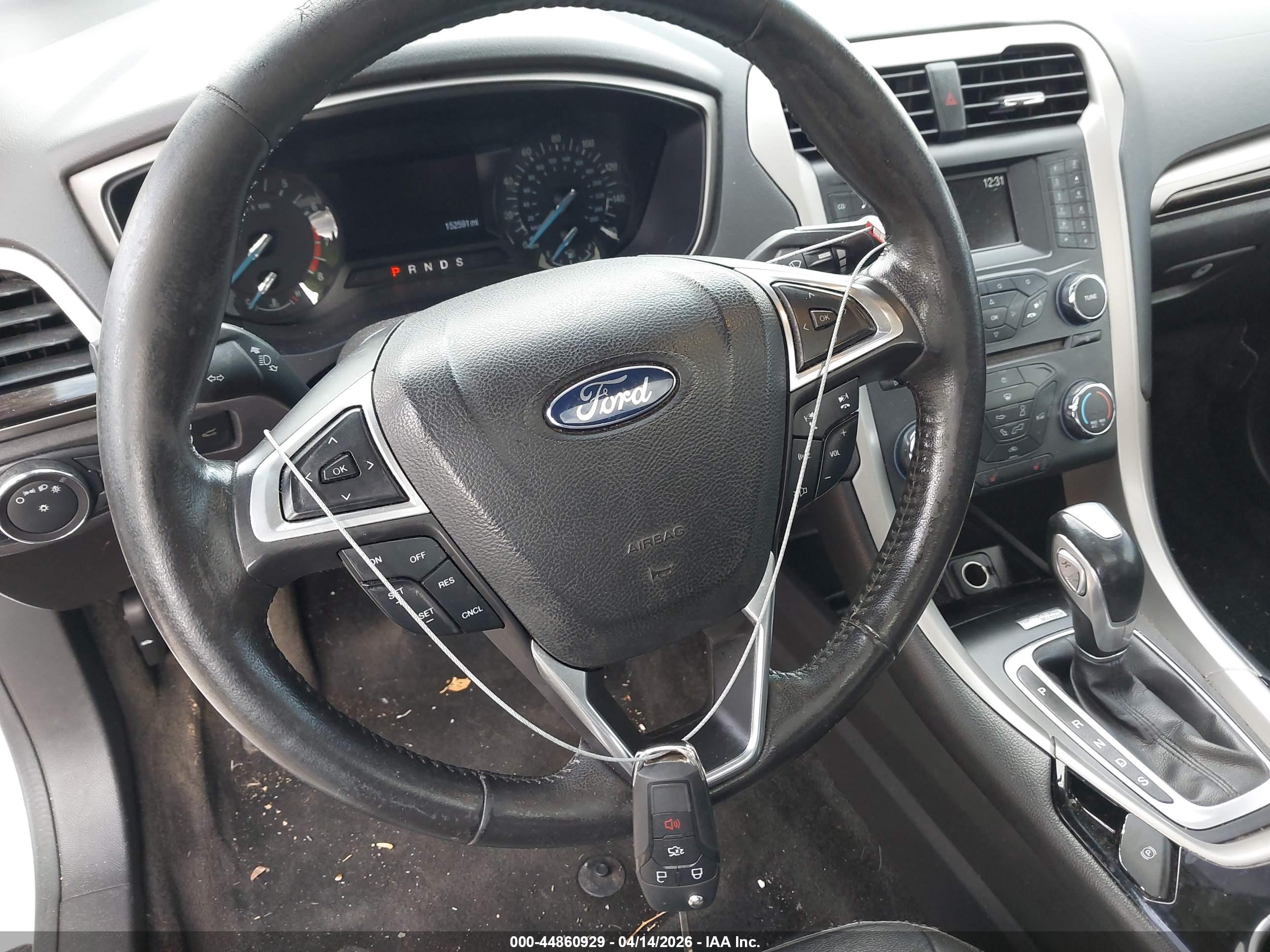 FORD FUSION image 11