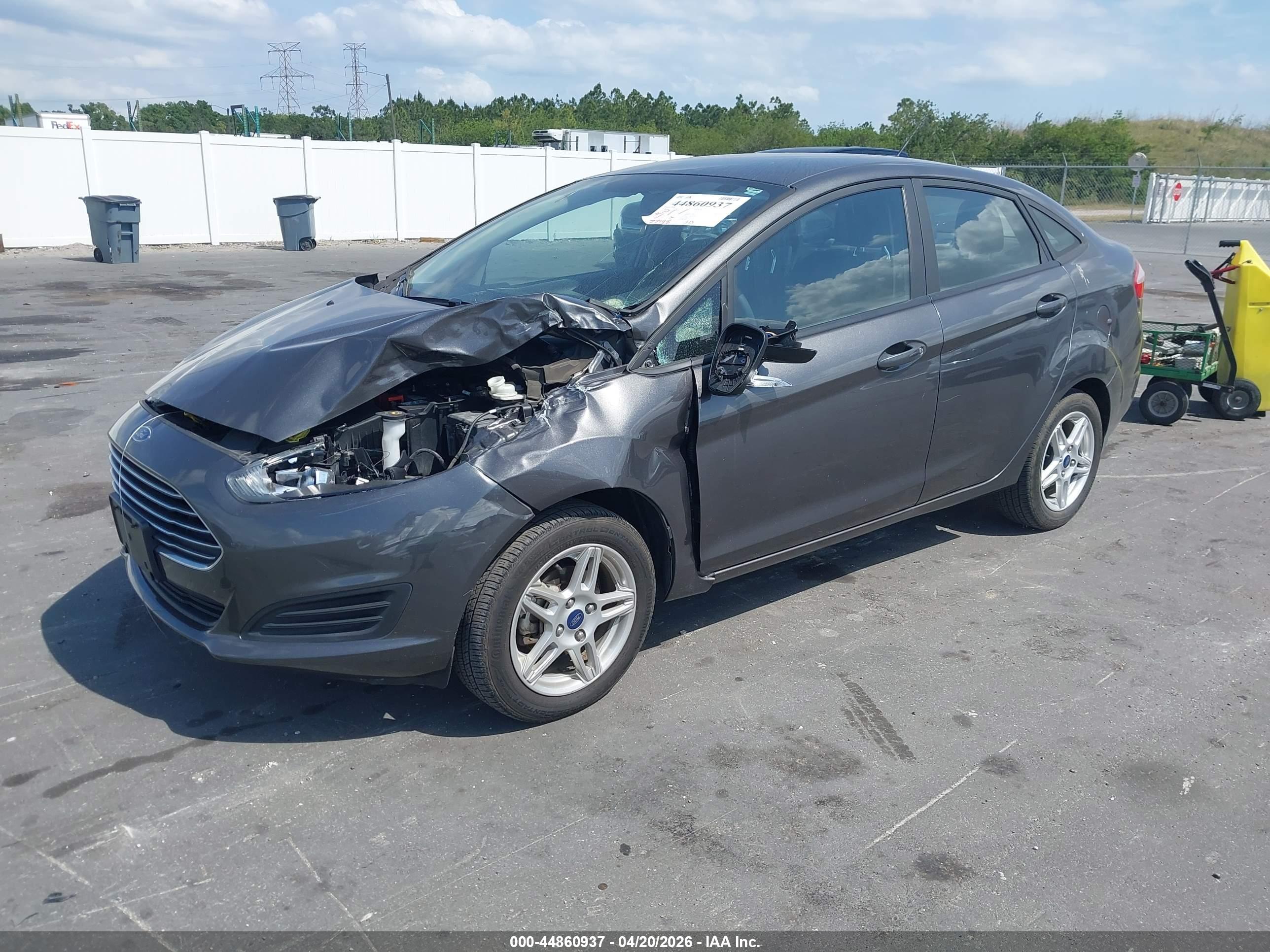 FORD FIESTA image 2