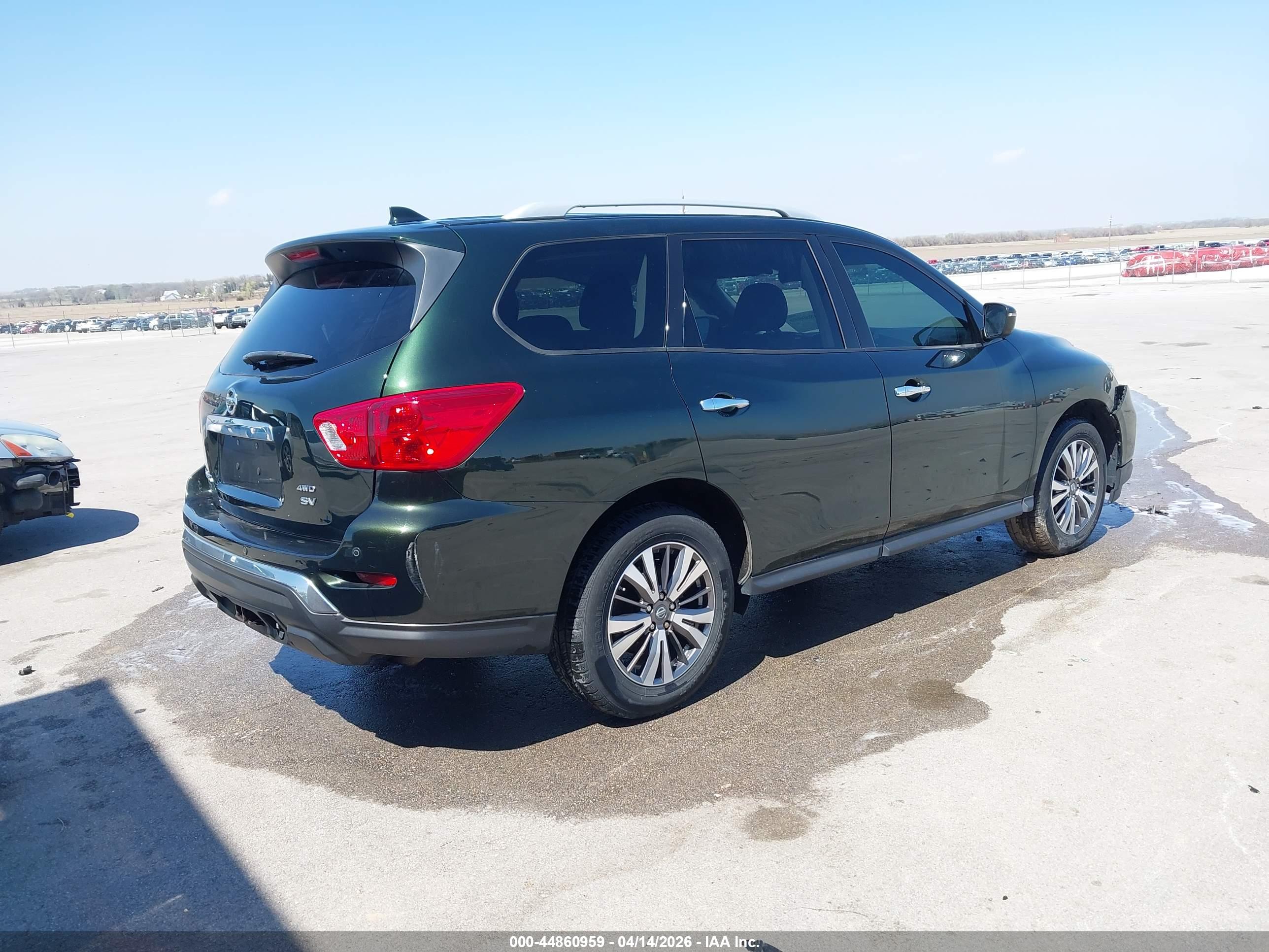 NISSAN PATHFINDER image 4