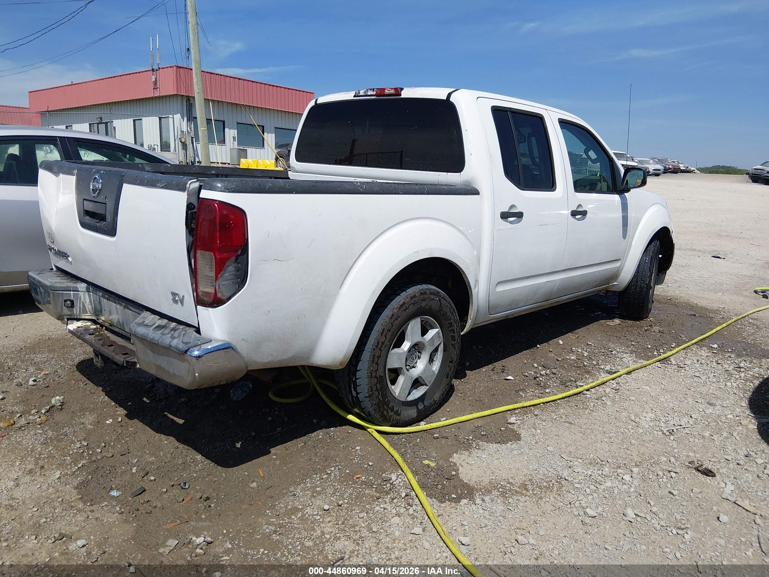 NISSAN FRONTIER image 4