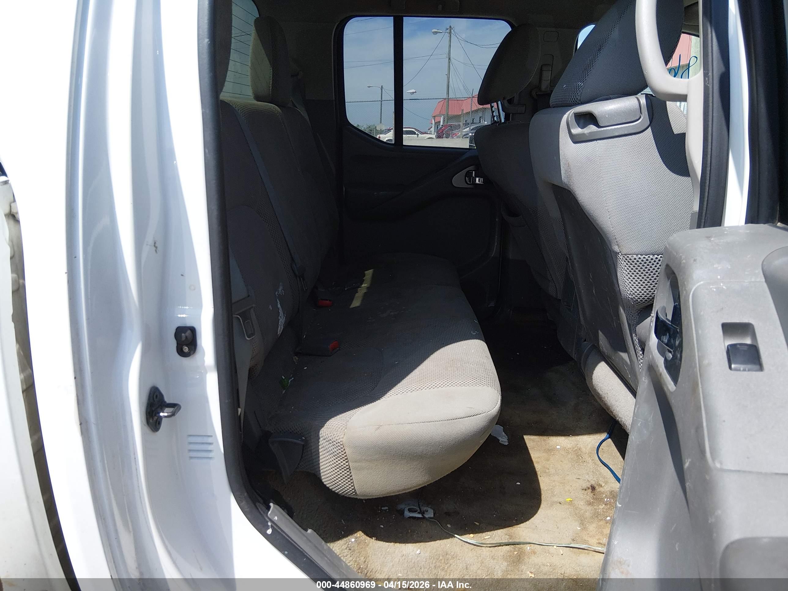 NISSAN FRONTIER image 8