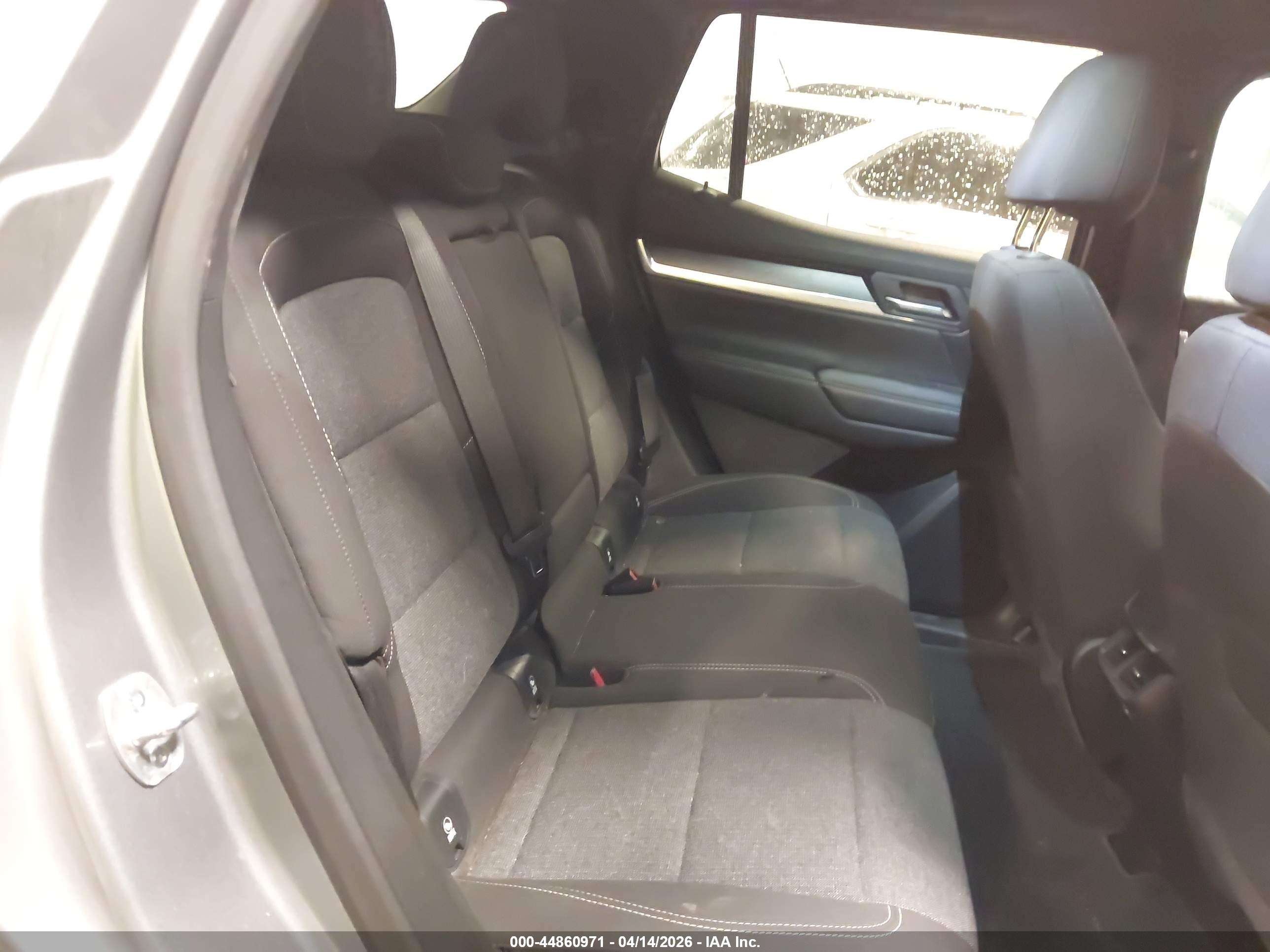 GMC TERRAIN image 8