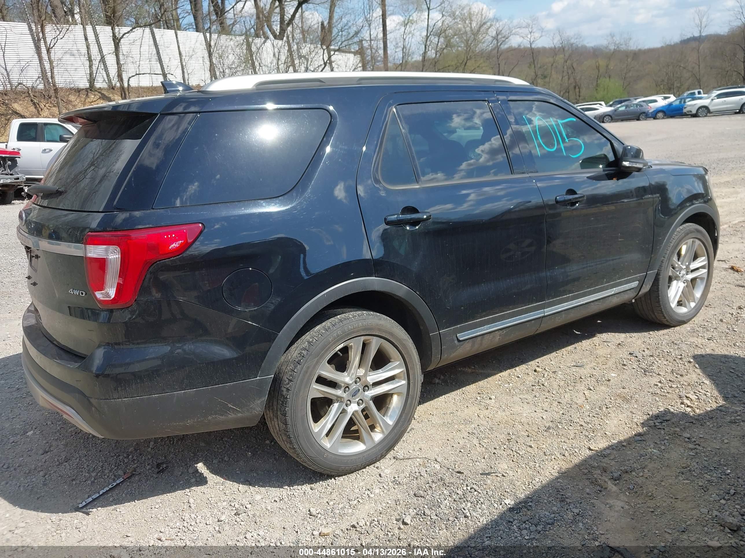 FORD EXPLORER image 4
