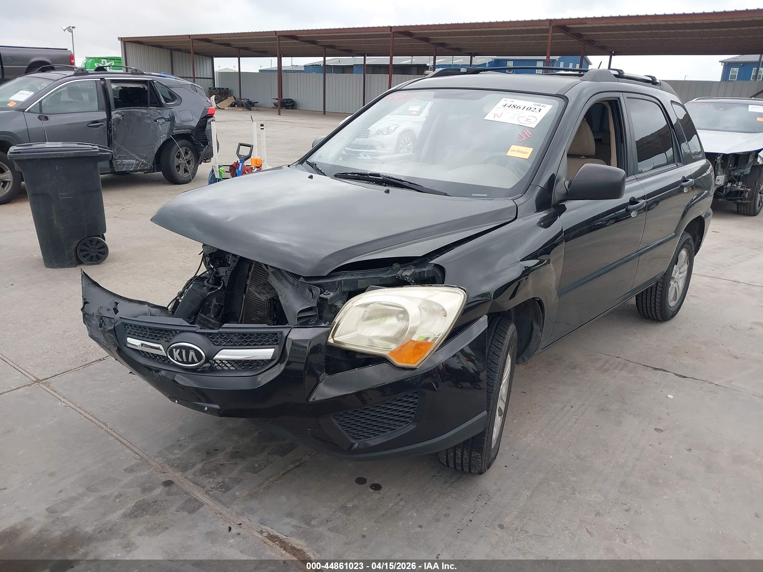 KIA SPORTAGE image 2