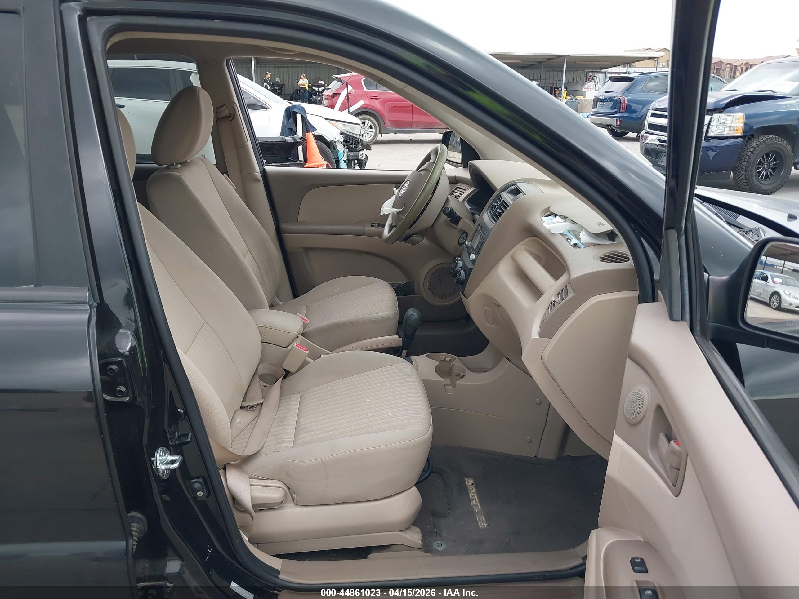 KIA SPORTAGE image 5