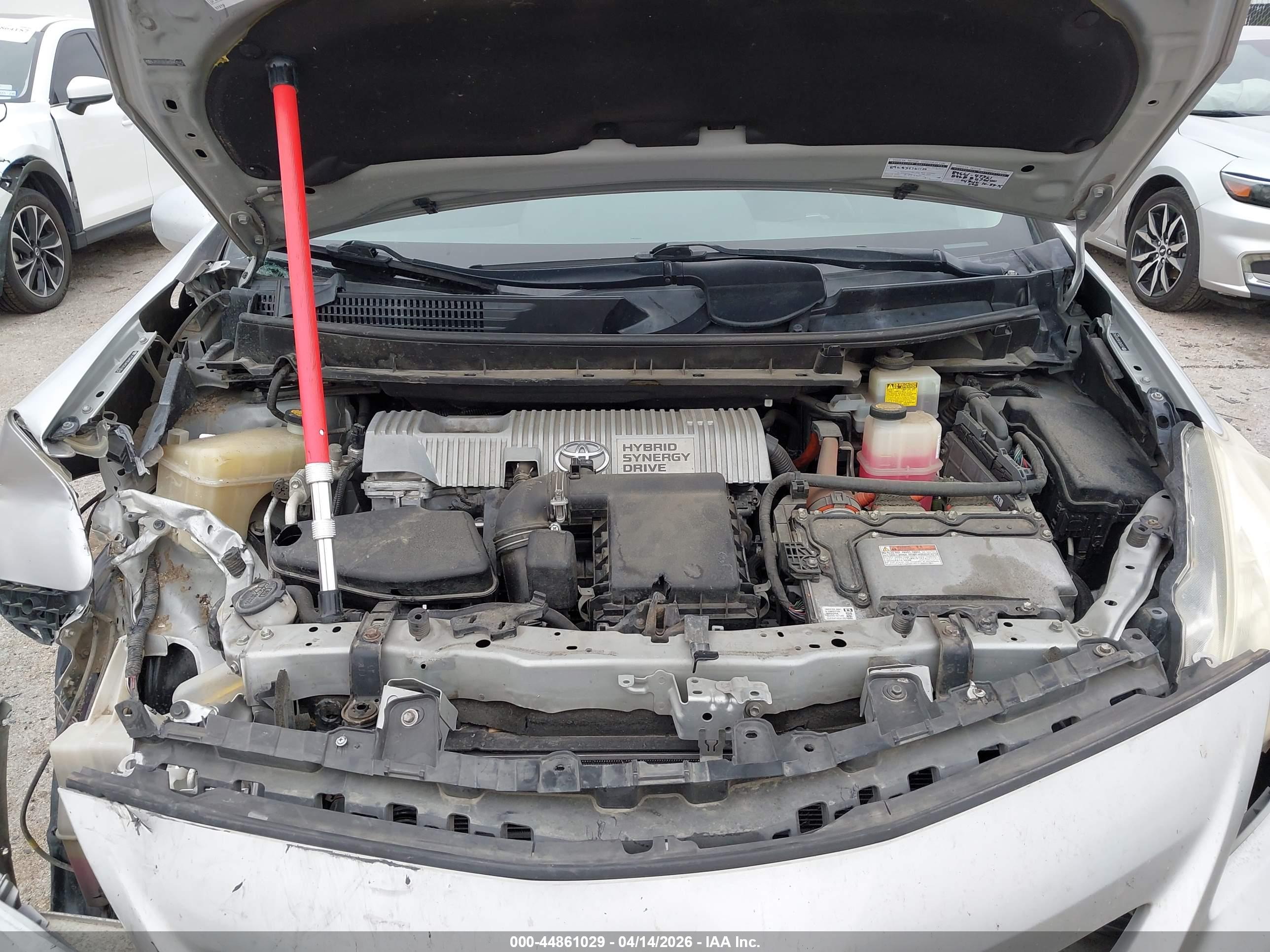 TOYOTA PRIUS image 10