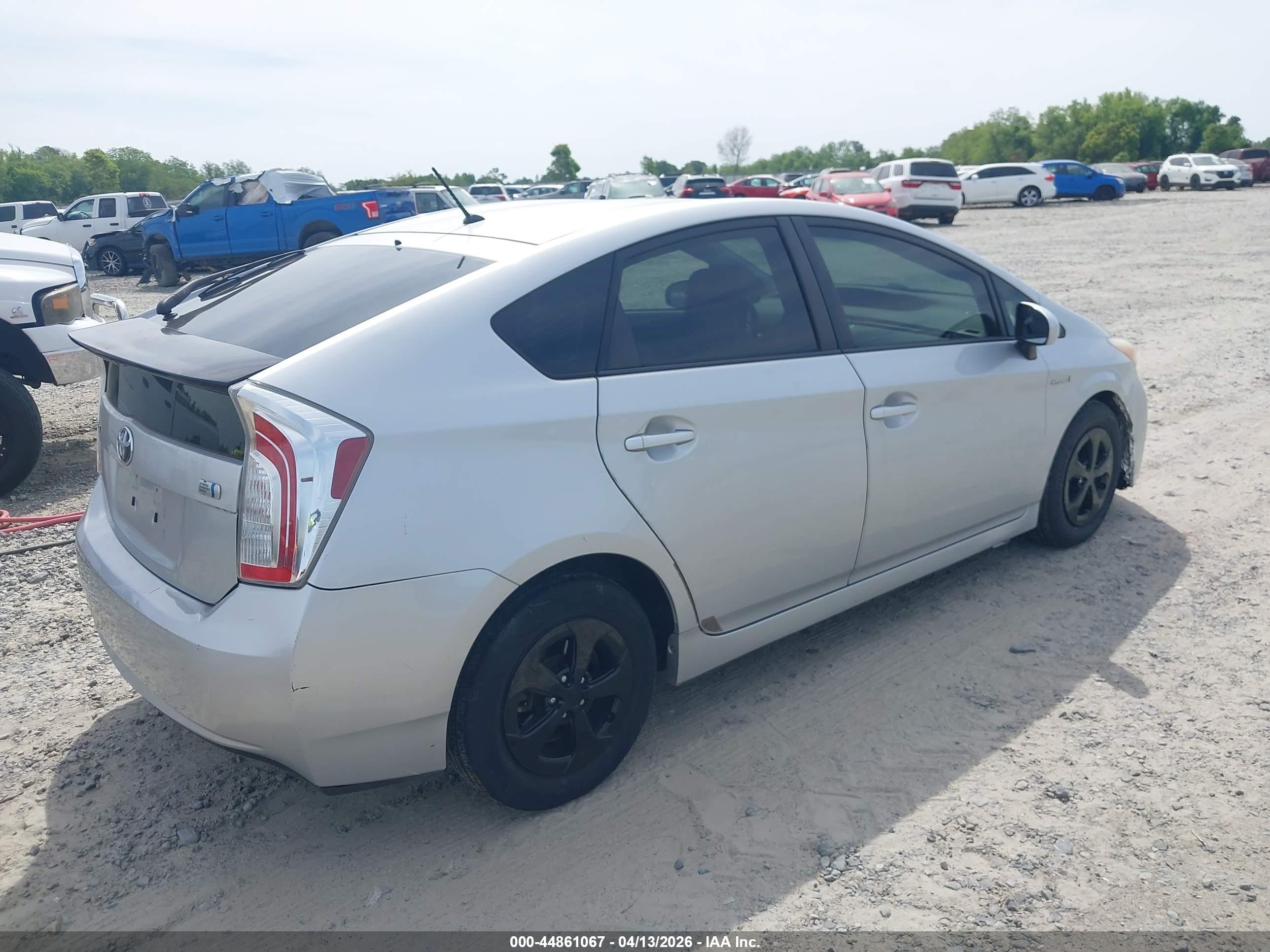 TOYOTA PRIUS image 4