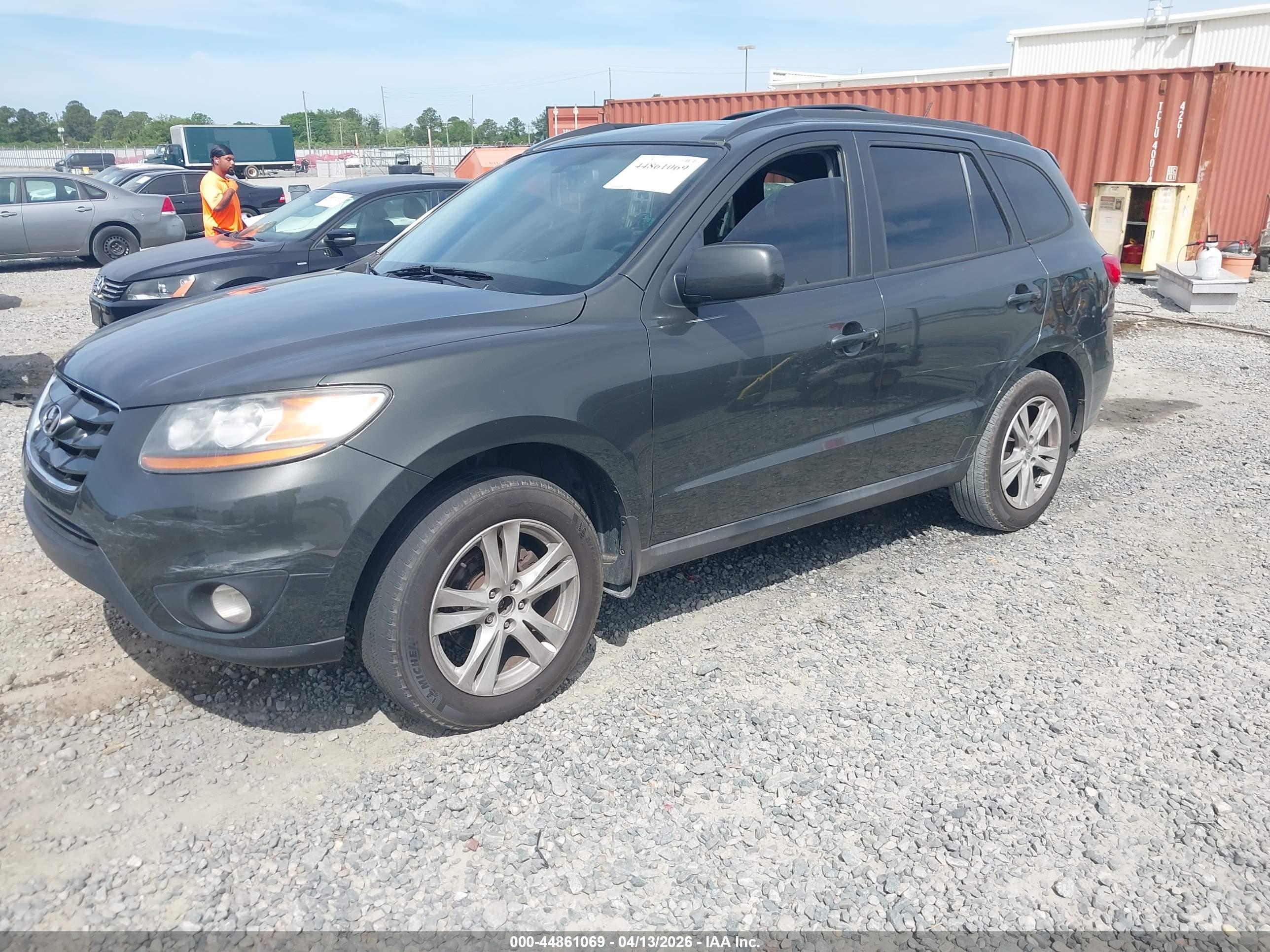 HYUNDAI SANTA image 2