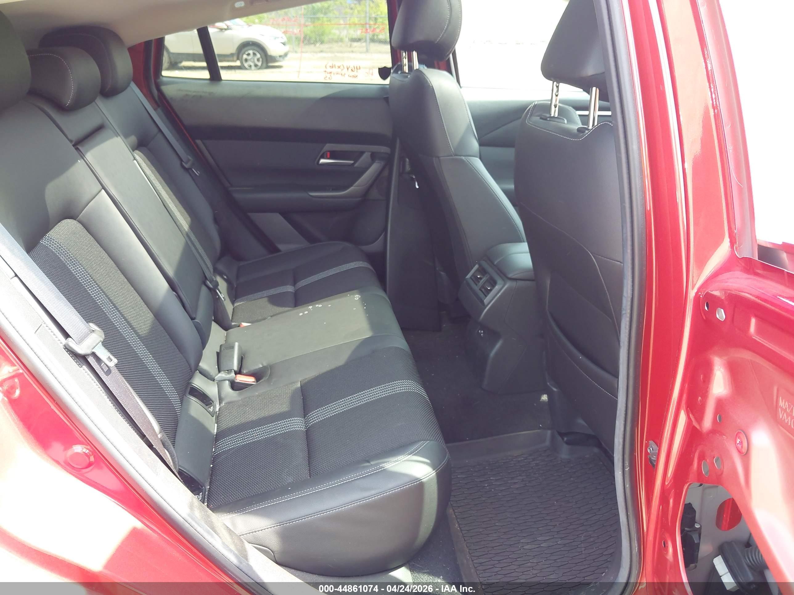 MAZDA CX-50 image 8