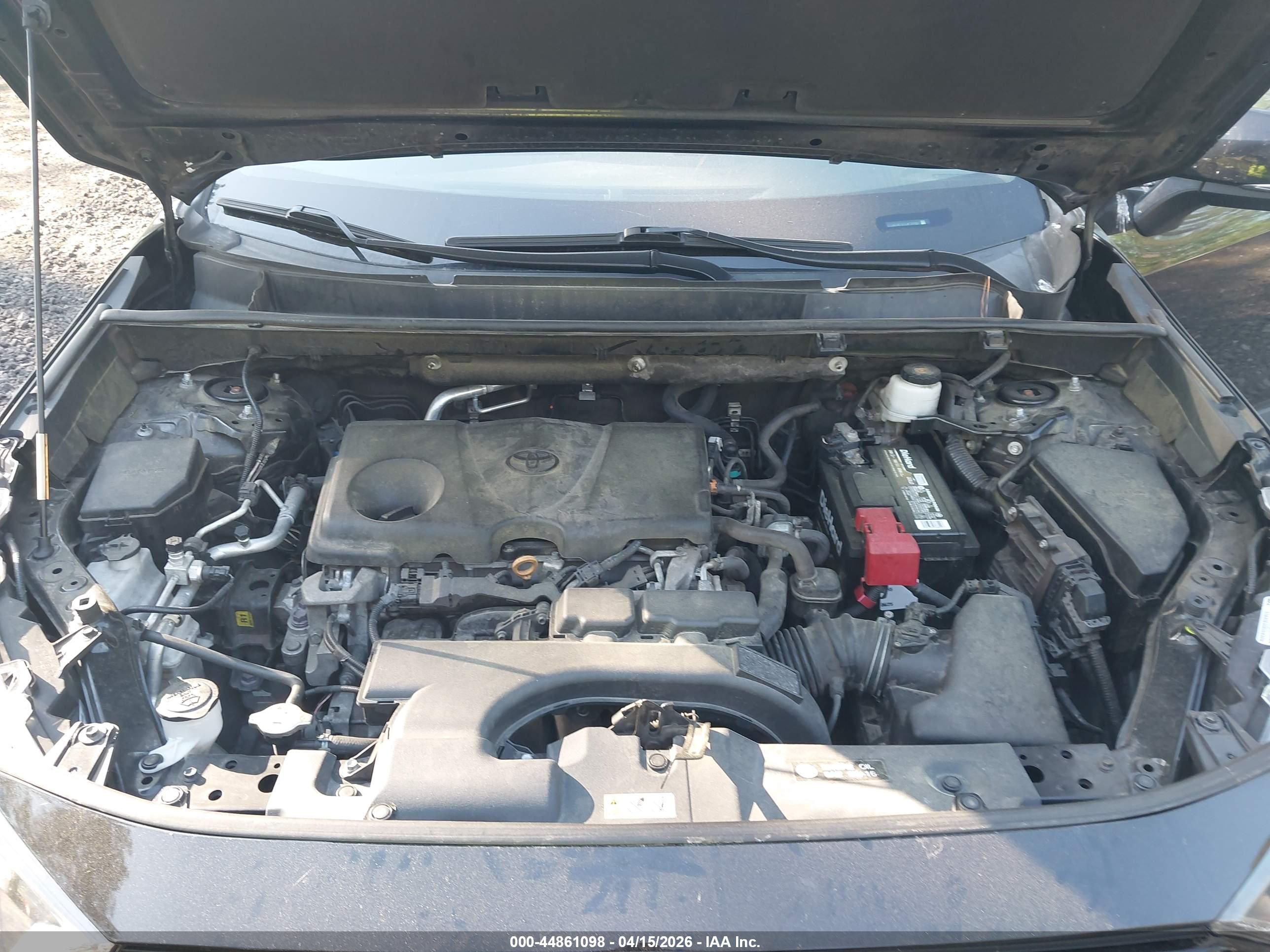 TOYOTA RAV4 image 10