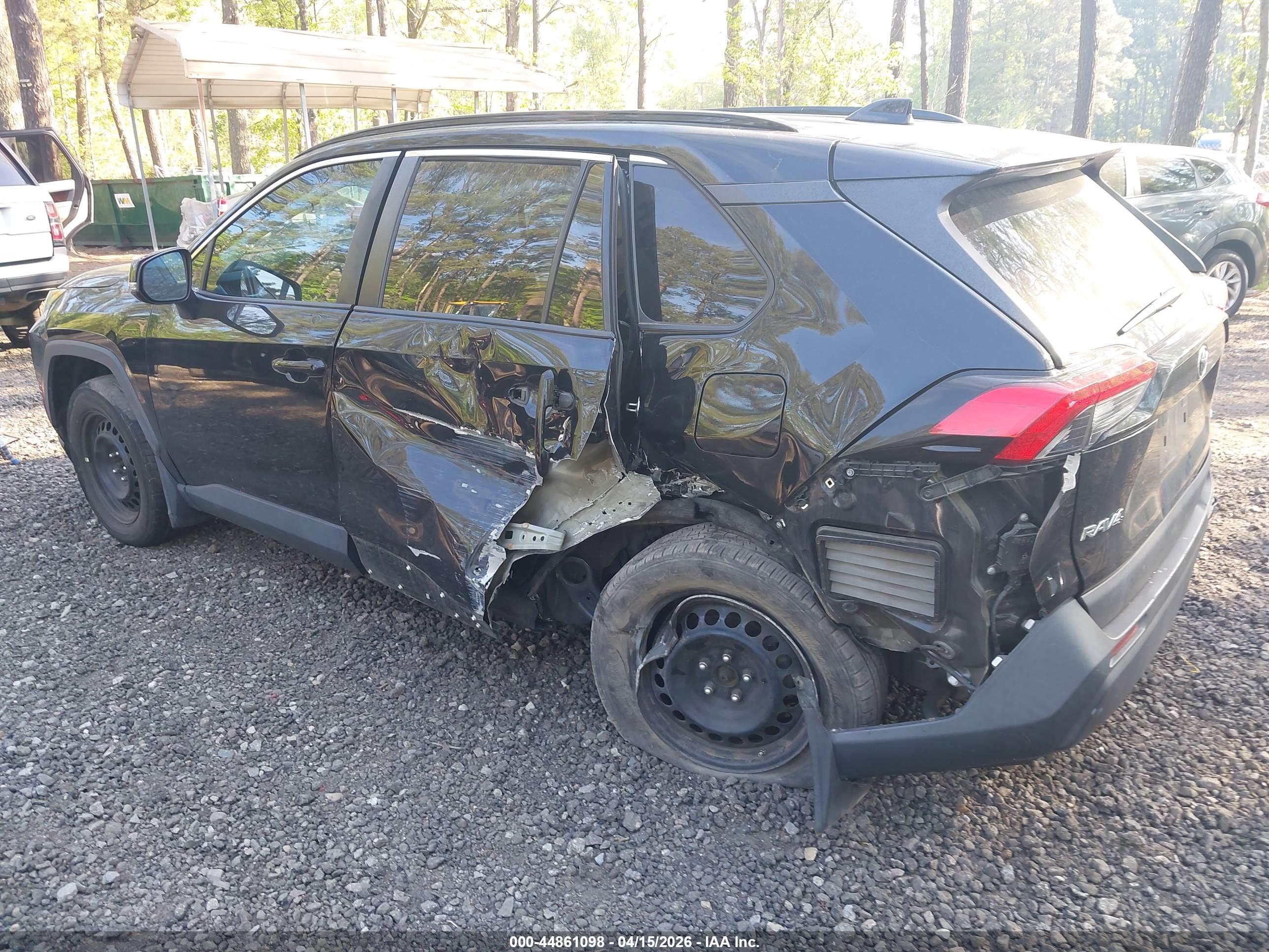 TOYOTA RAV4 image 3