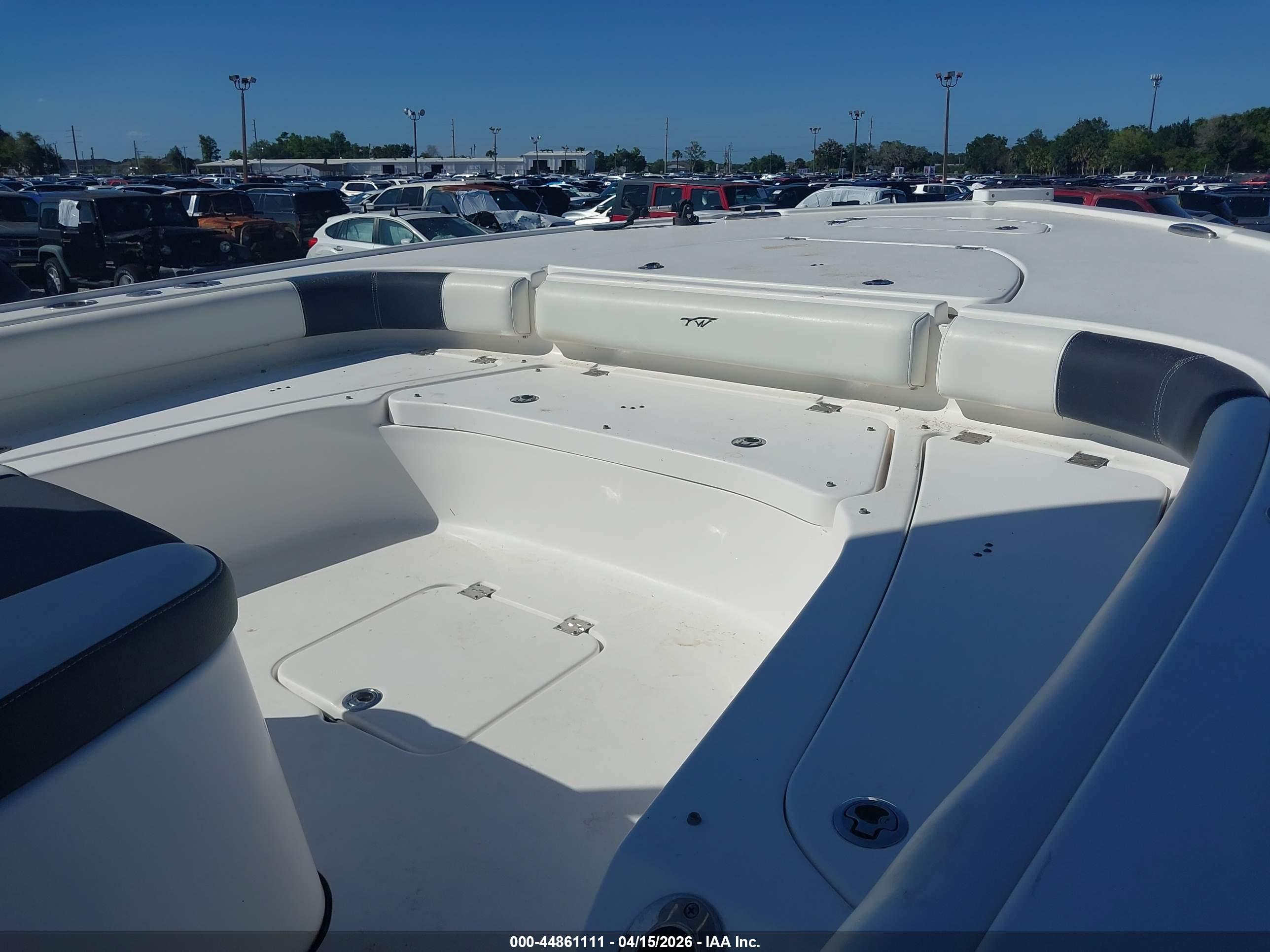 TIDEWATER 25' image 5