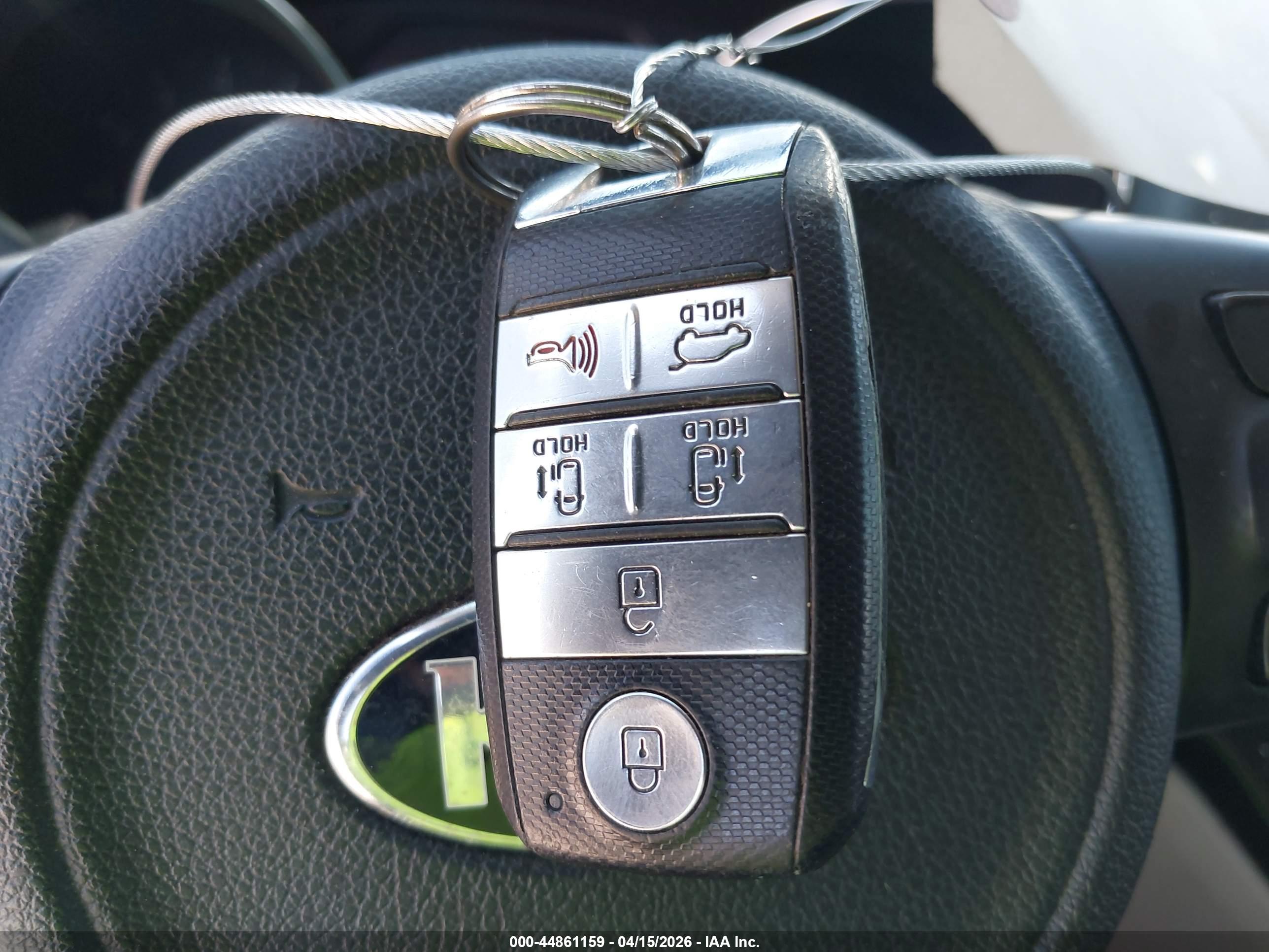 KIA SEDONA image 11