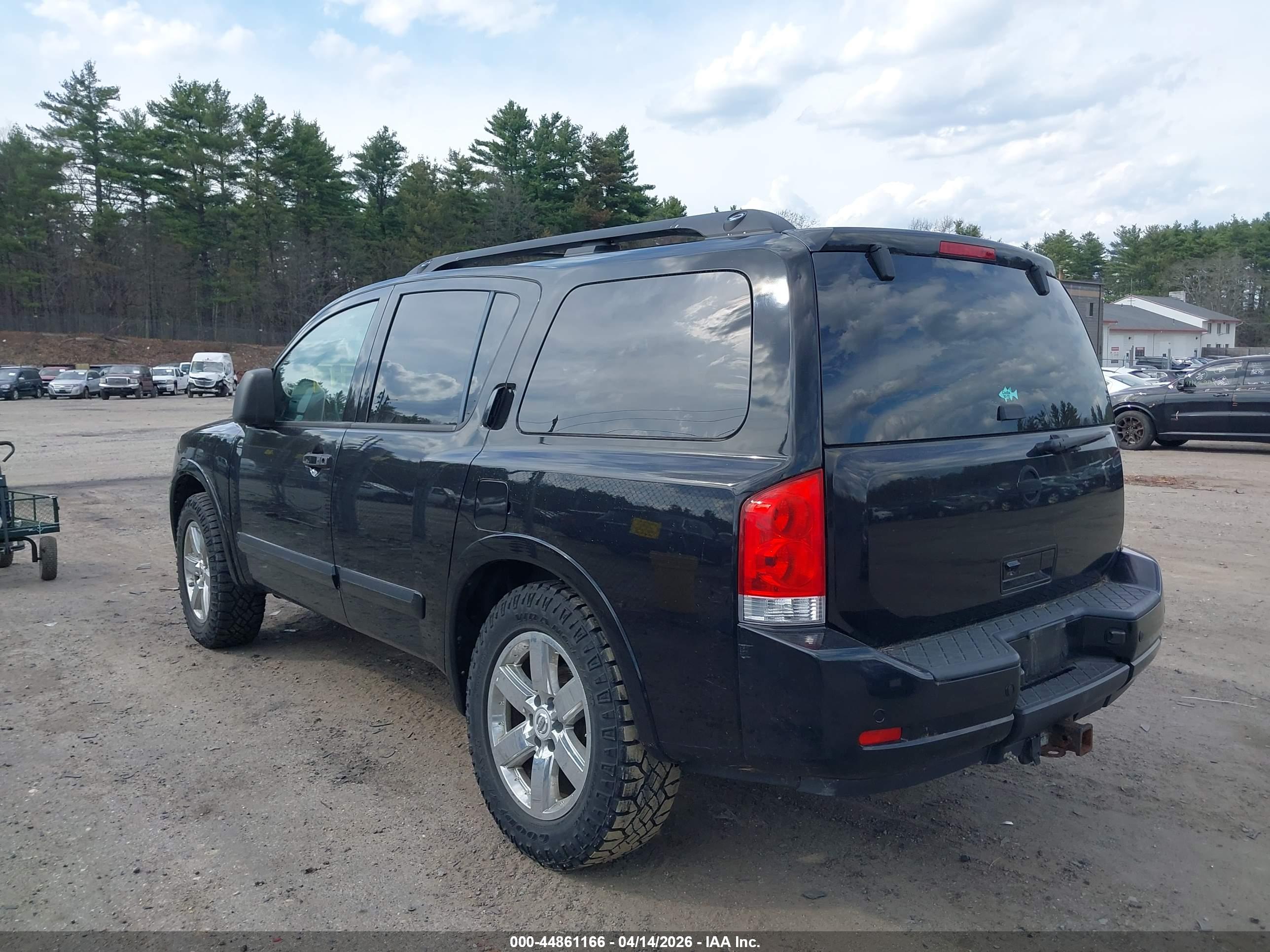 NISSAN ARMADA image 3