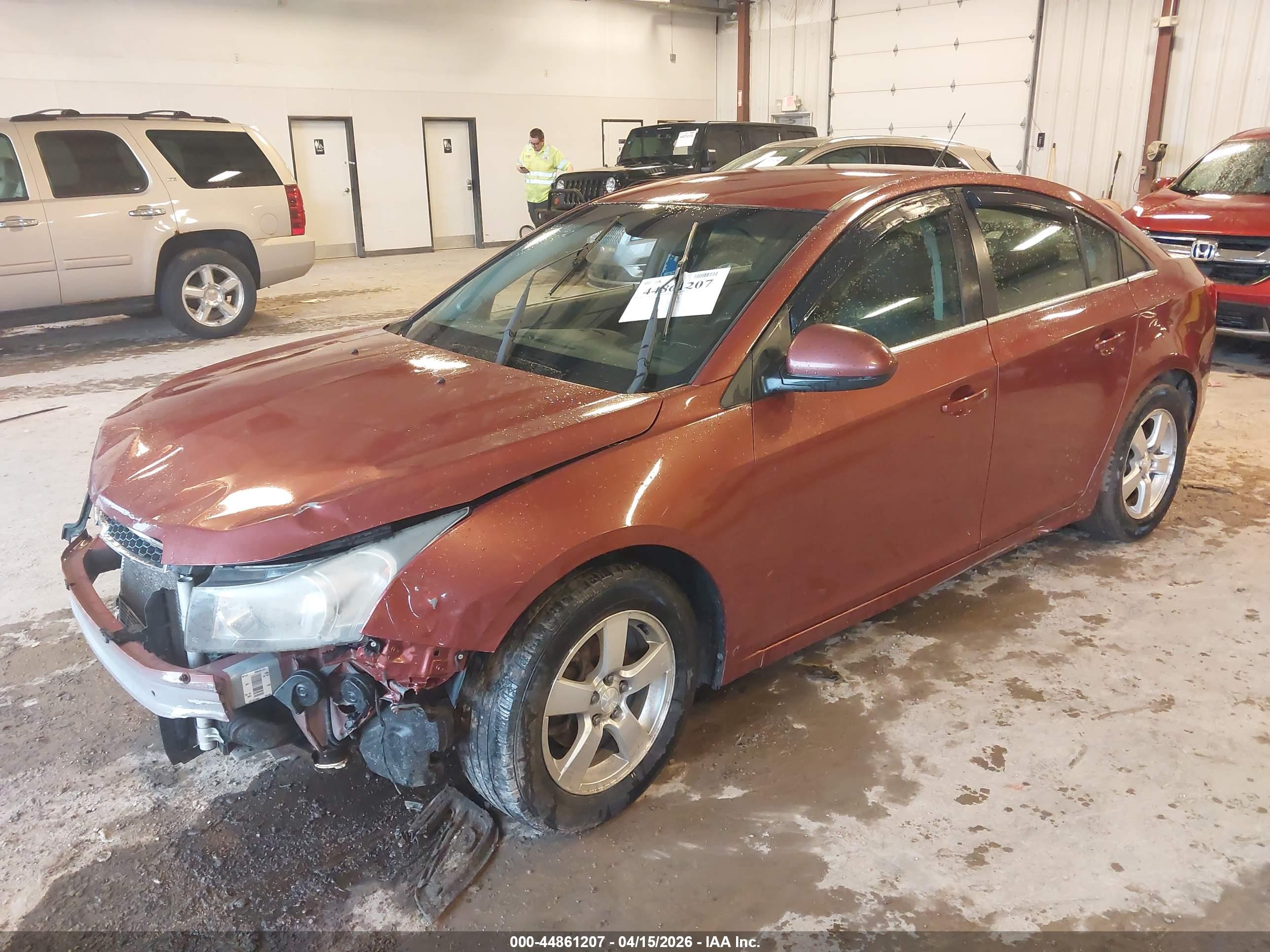 CHEVROLET CRUZE image 2