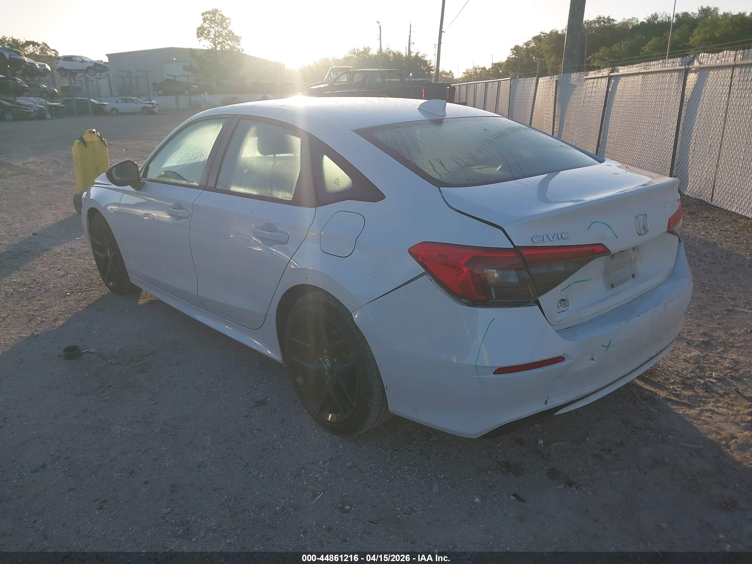 HONDA CIVIC image 3