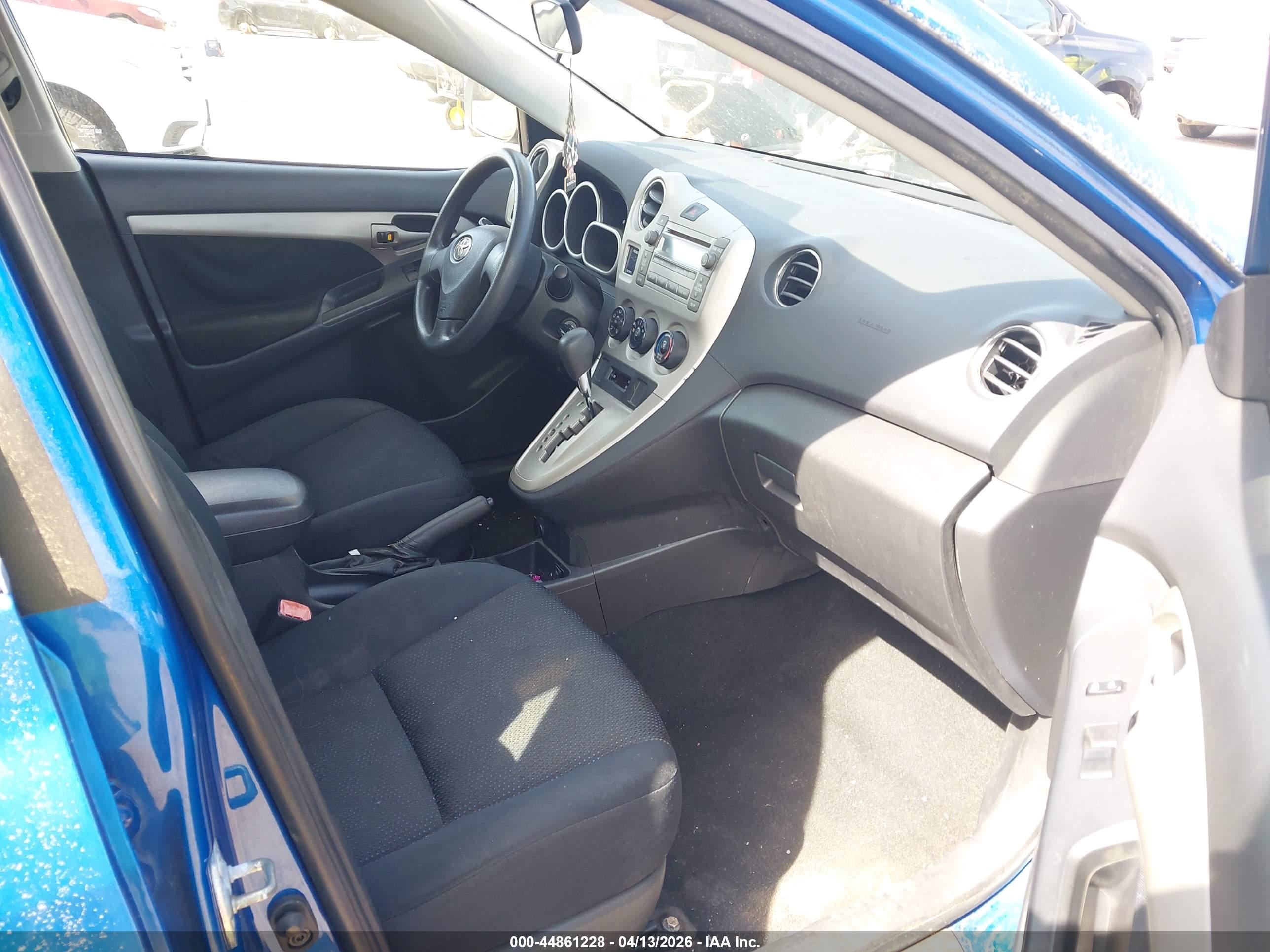 TOYOTA MATRIX image 5