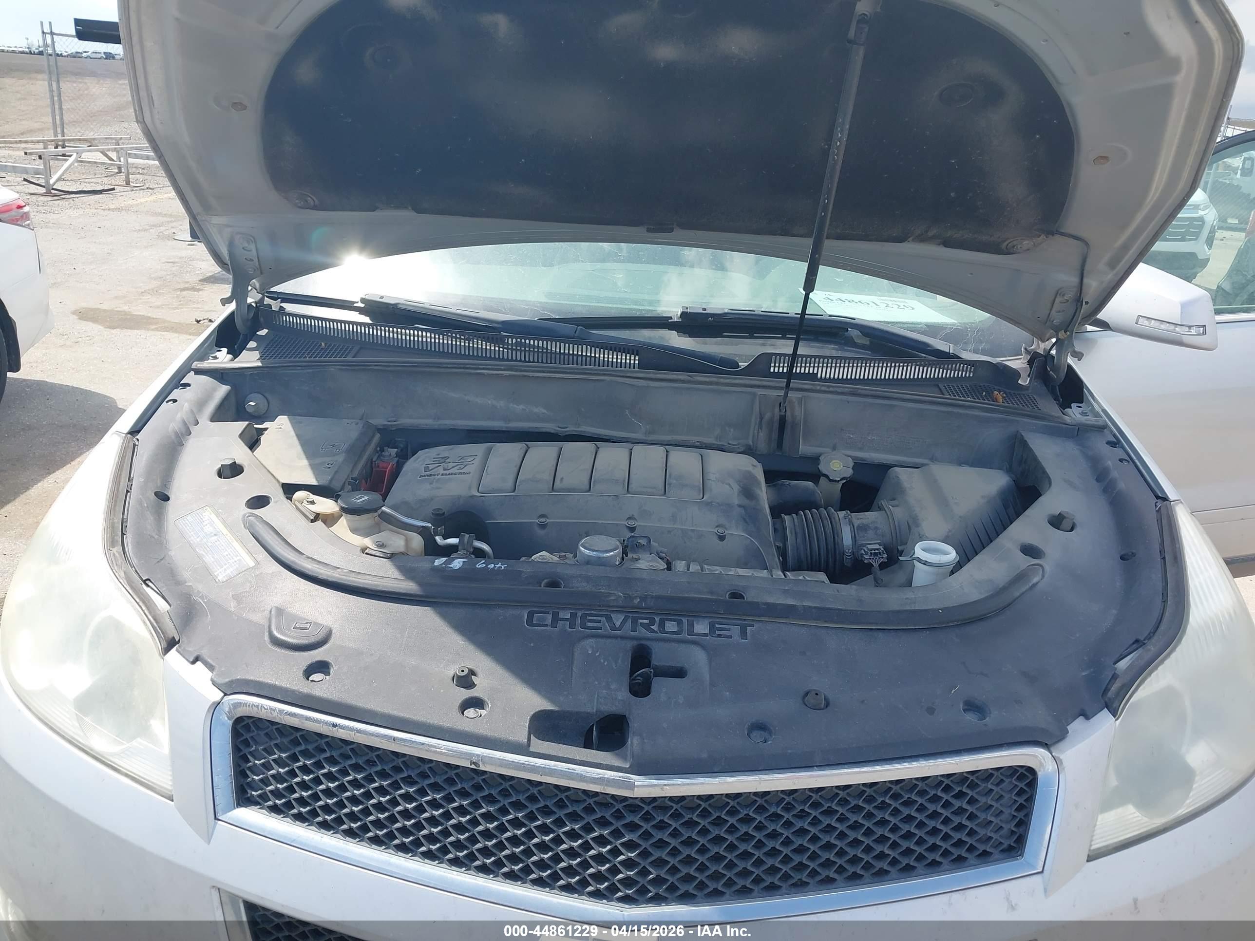 CHEVROLET TRAVERSE image 10