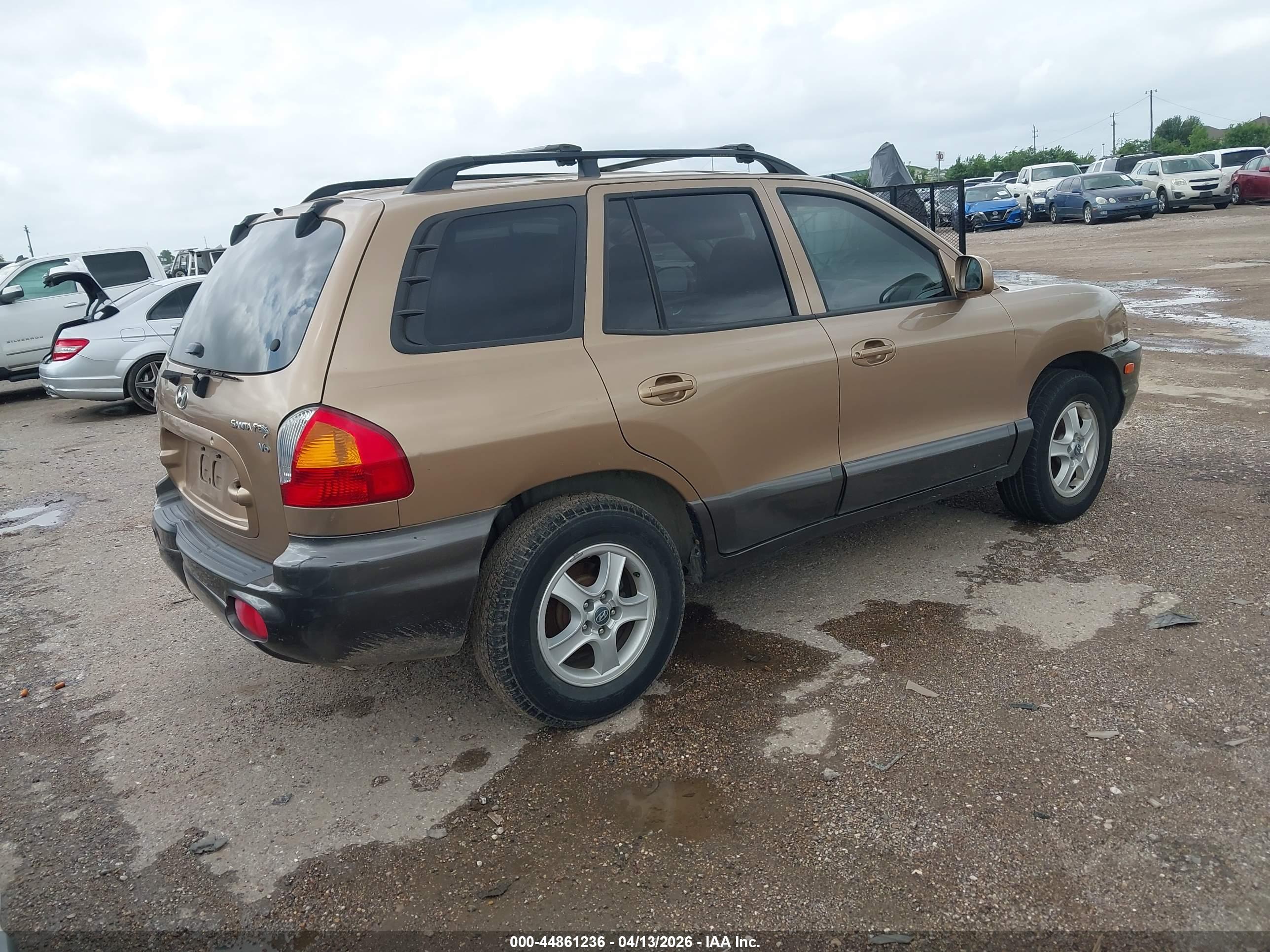 HYUNDAI SANTA image 4