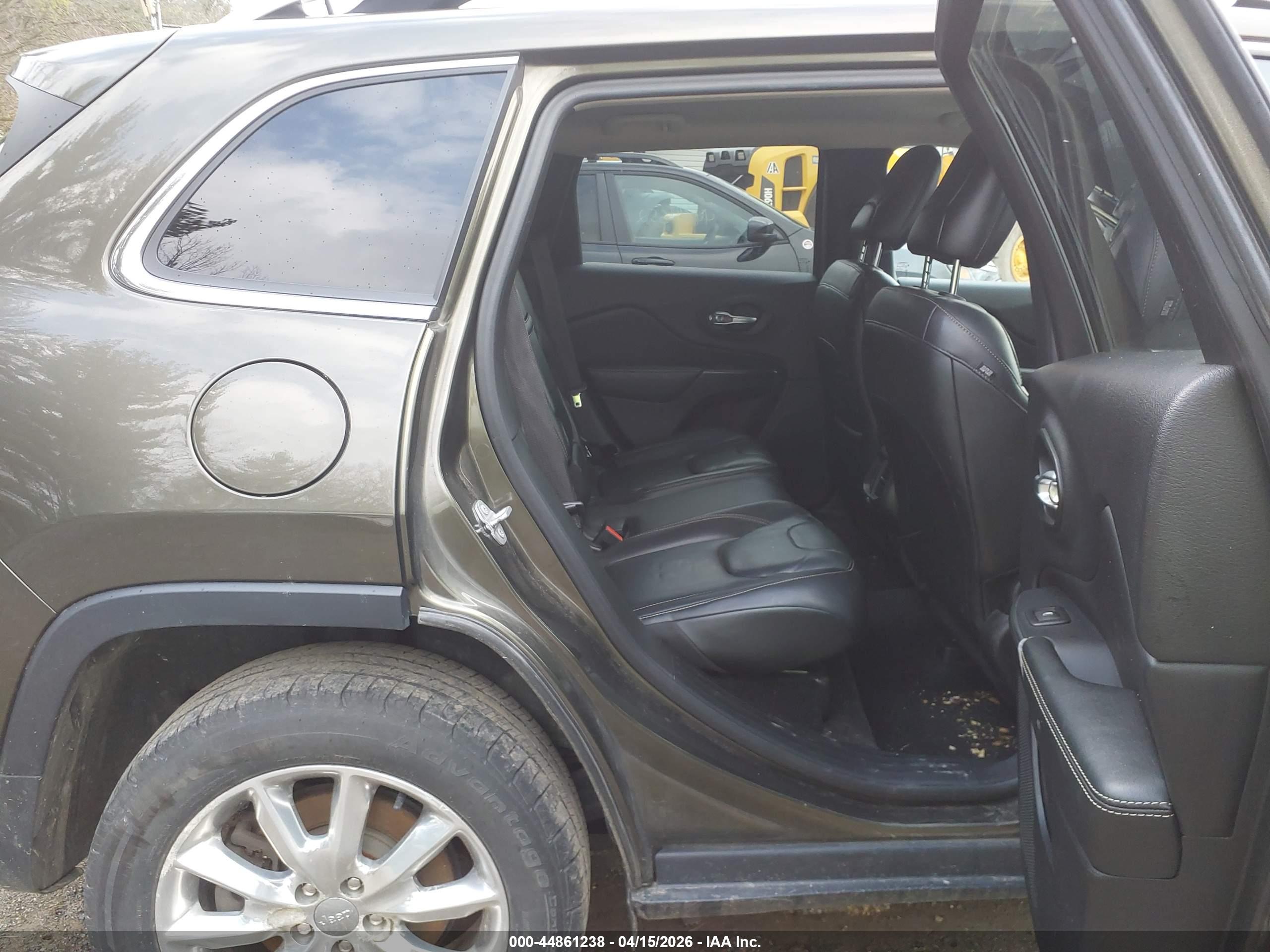 JEEP CHEROKEE image 8