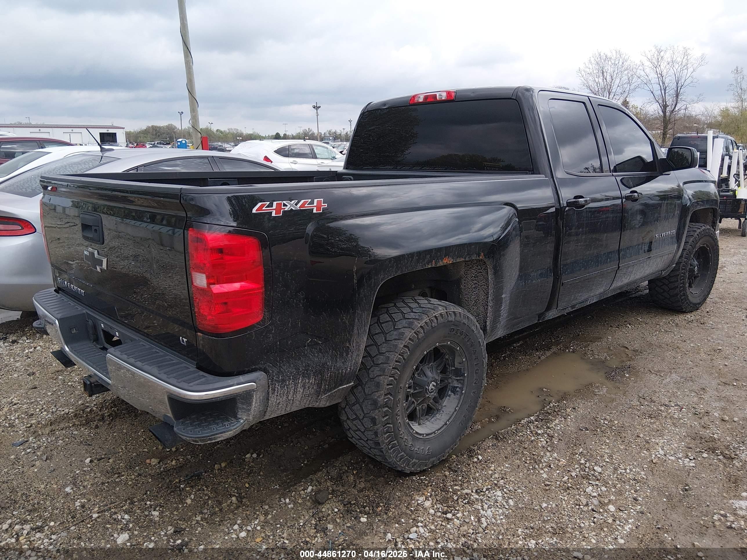 CHEVROLET SILVERADO image 4