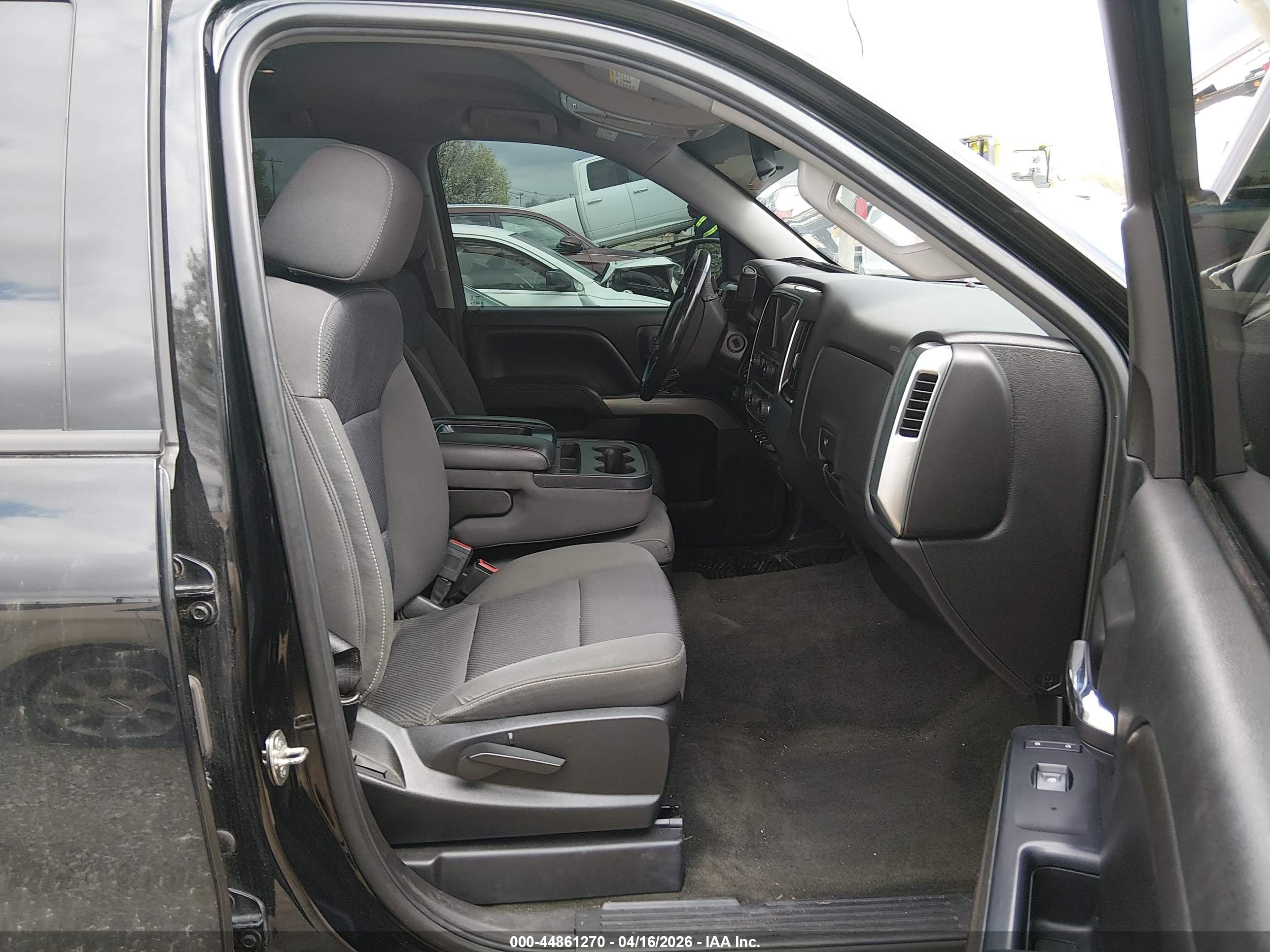 CHEVROLET SILVERADO image 5
