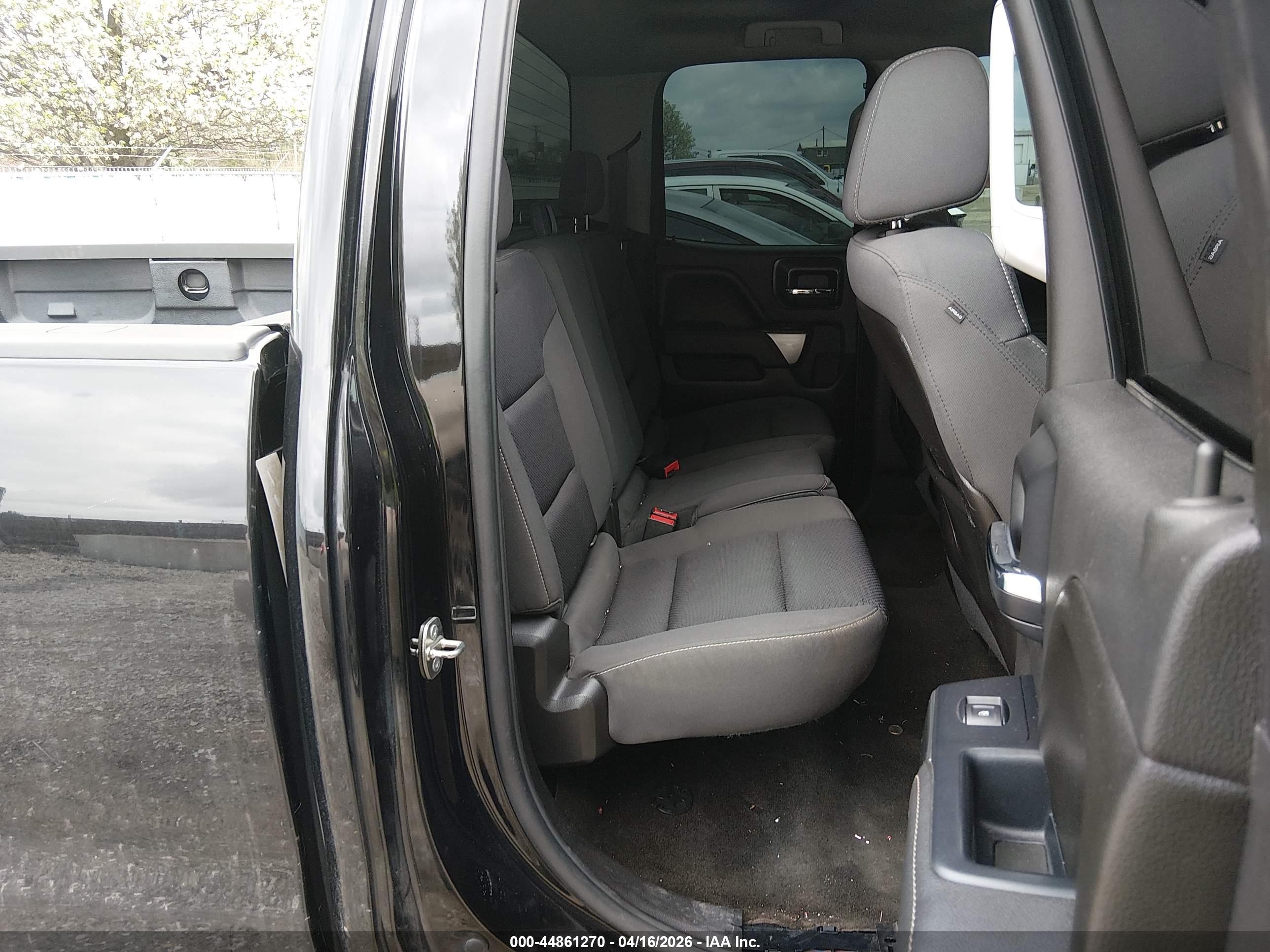 CHEVROLET SILVERADO image 8